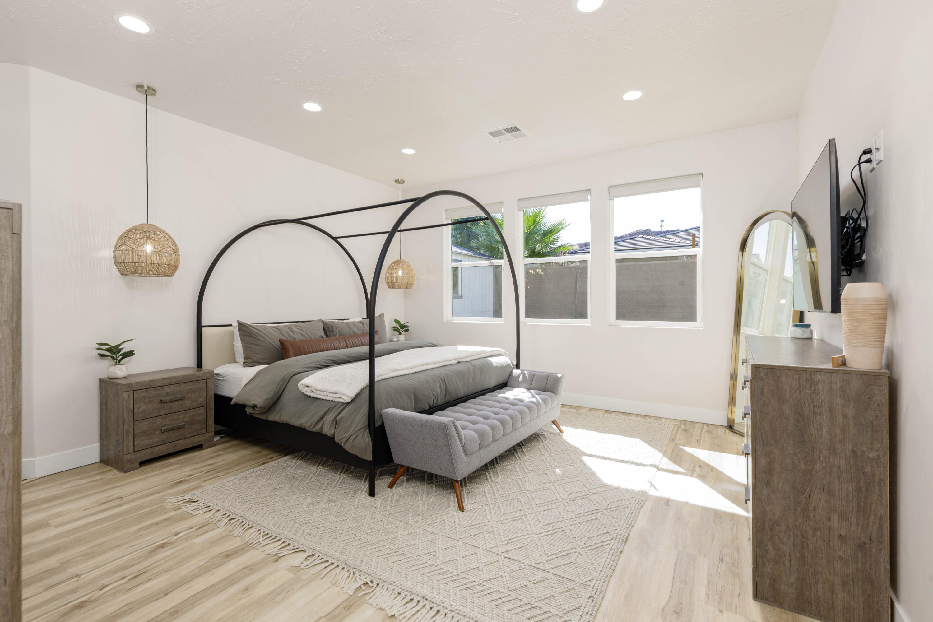 SEQUOIA ESTATES - Residential