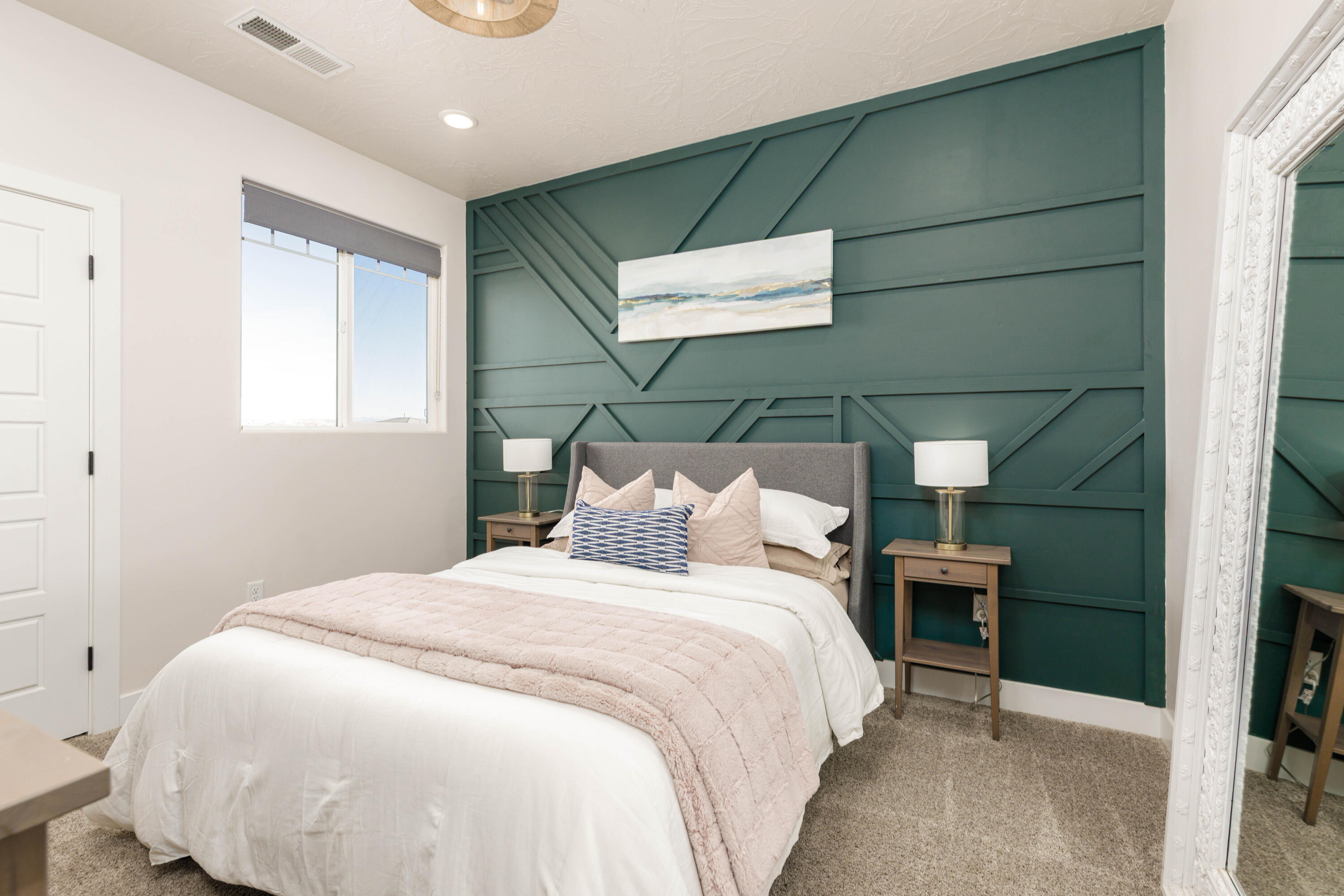 SEQUOIA ESTATES - Residential