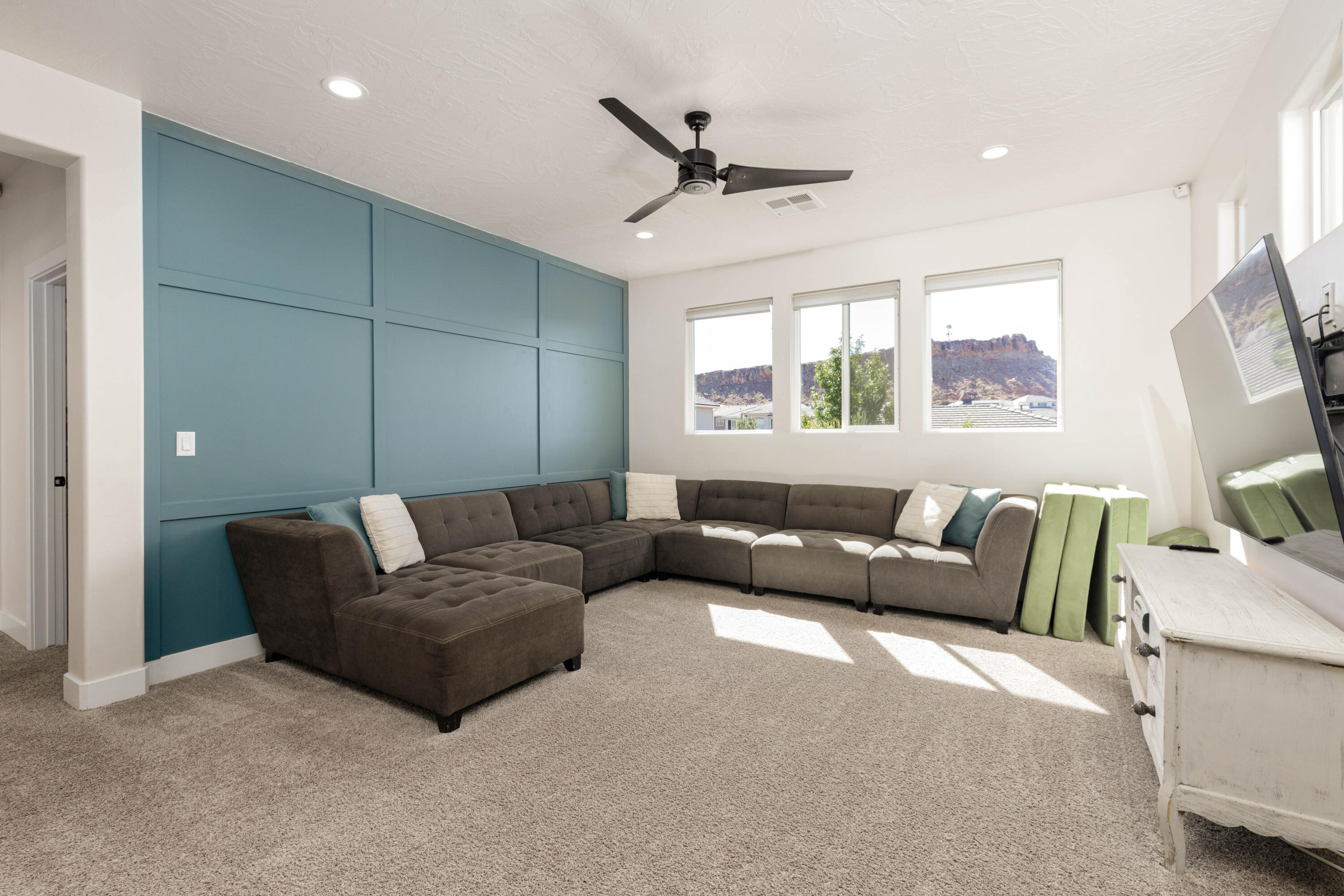 SEQUOIA ESTATES - Residential