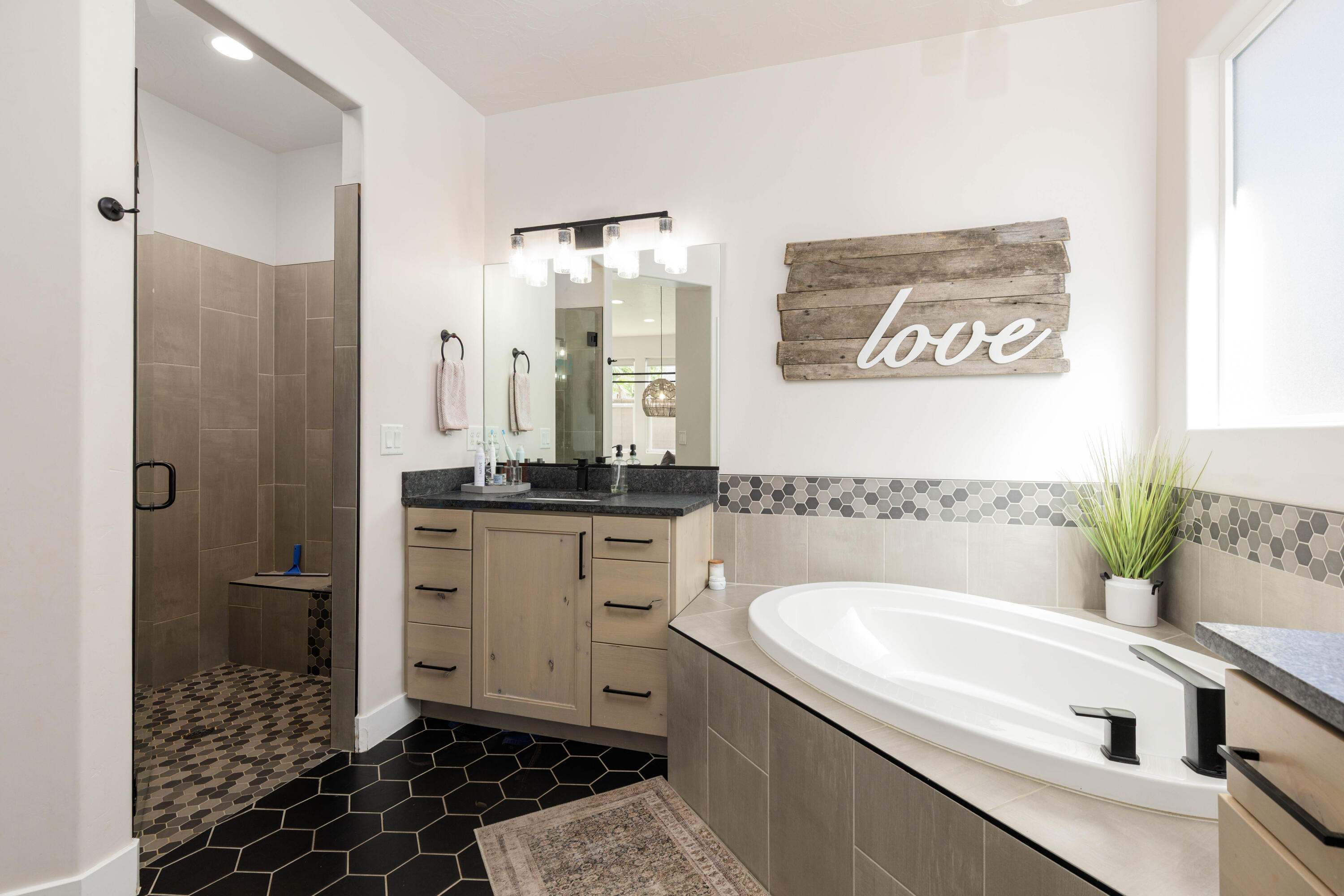 SEQUOIA ESTATES - Residential