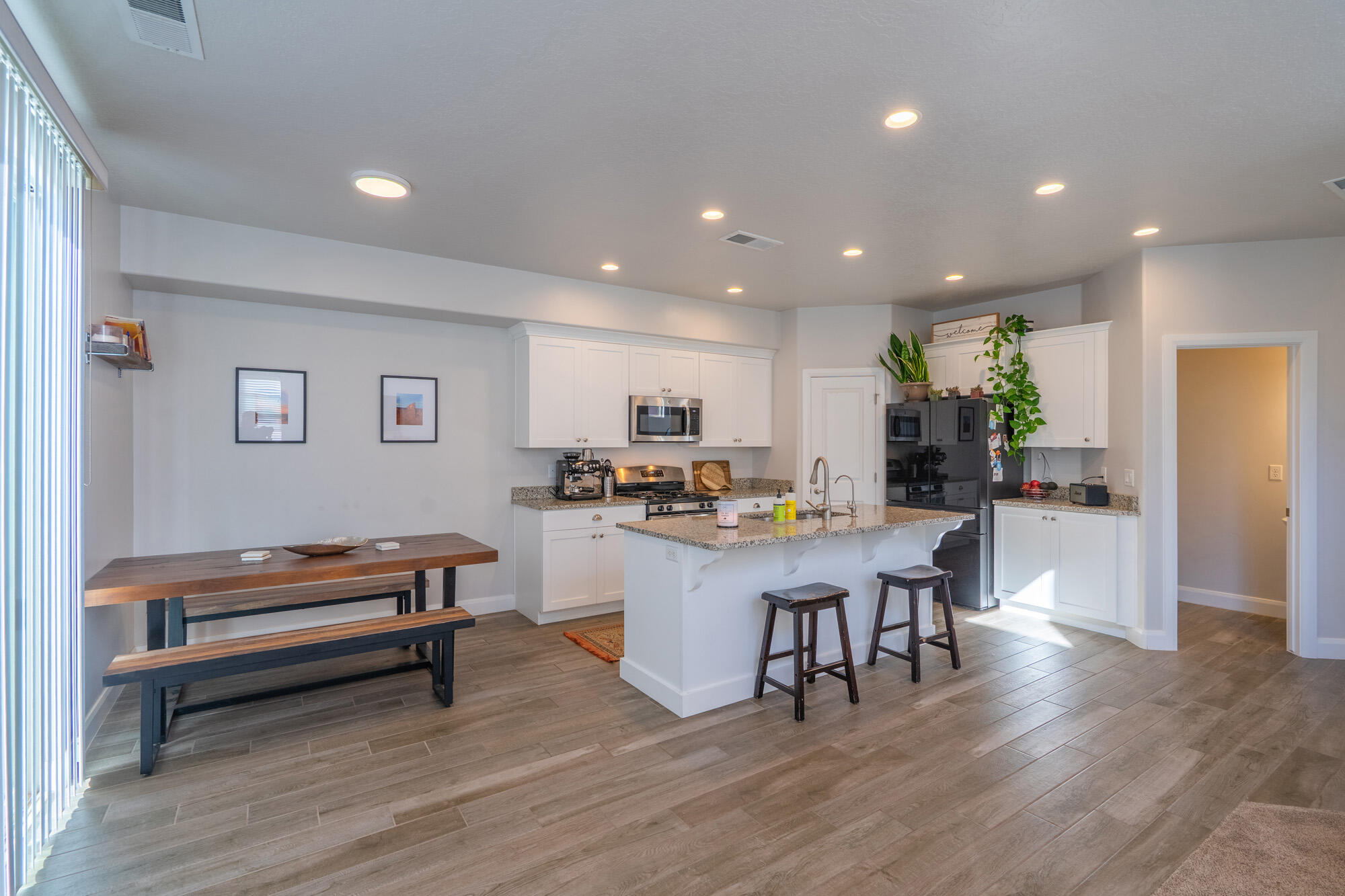 HURRICANE HEIGHTS TOWNHOMES - Residential