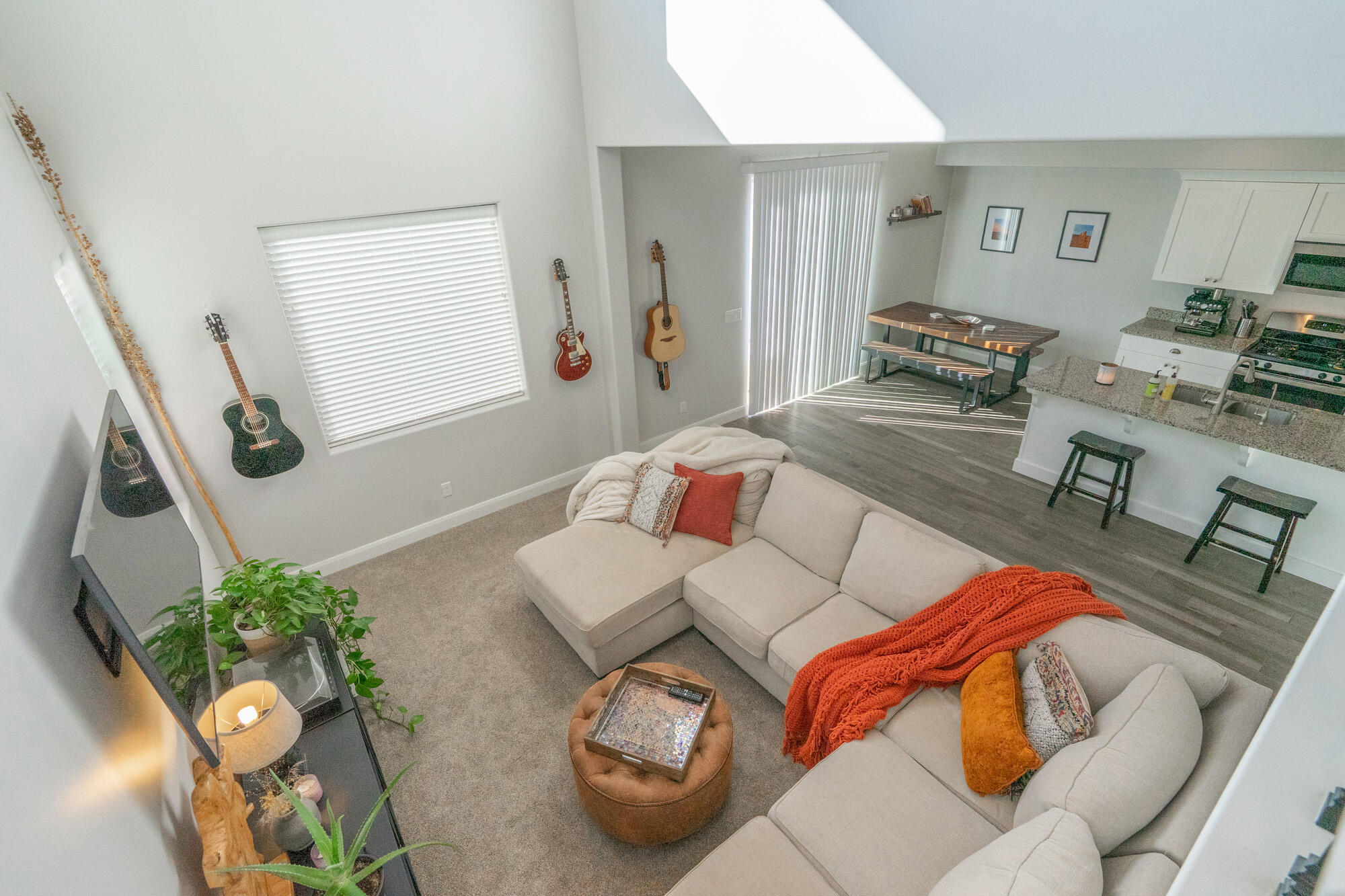 HURRICANE HEIGHTS TOWNHOMES - Residential