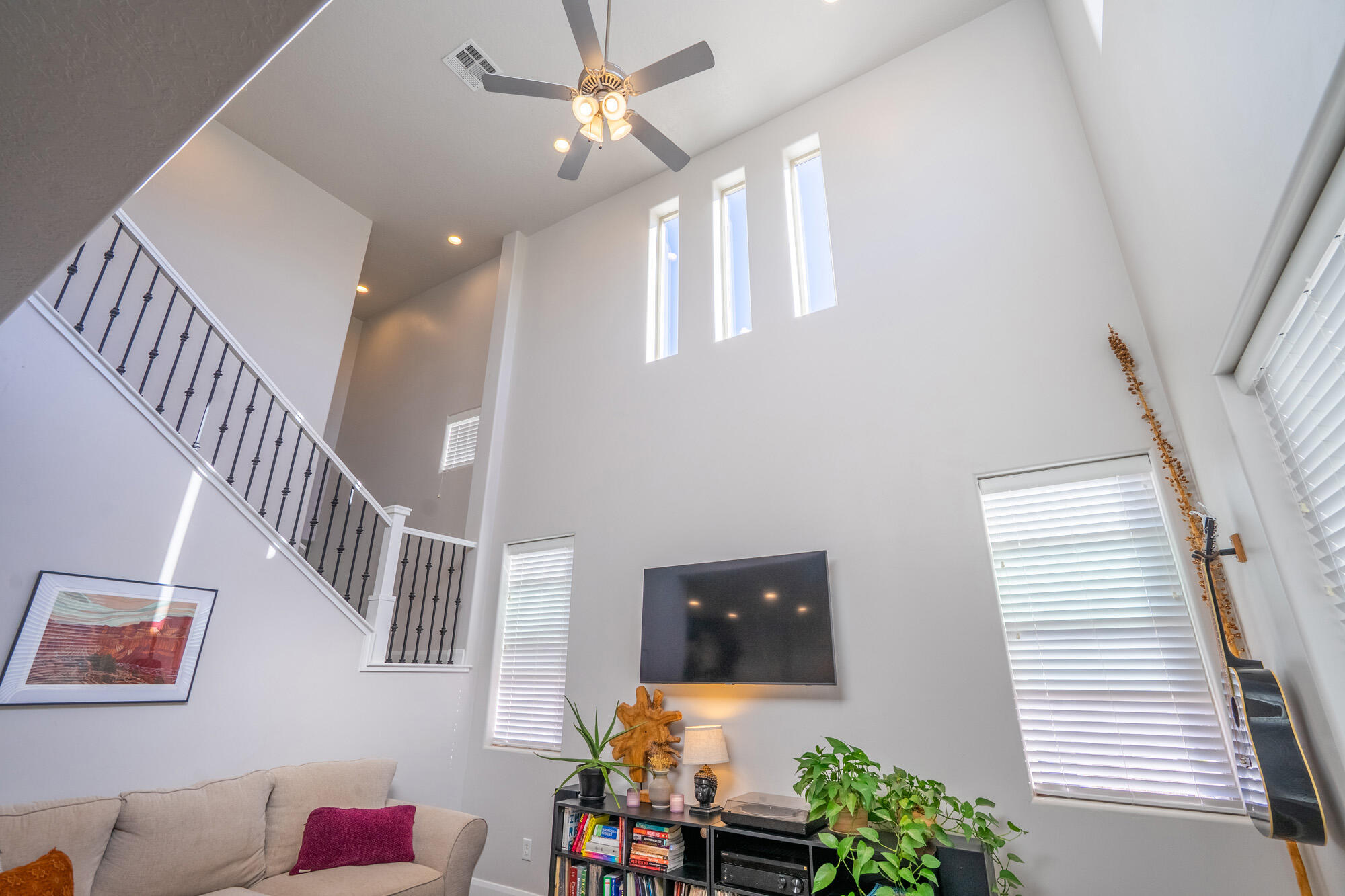 HURRICANE HEIGHTS TOWNHOMES - Residential