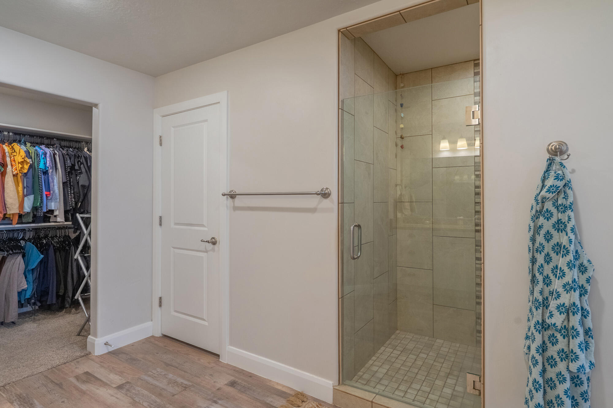 HURRICANE HEIGHTS TOWNHOMES - Residential