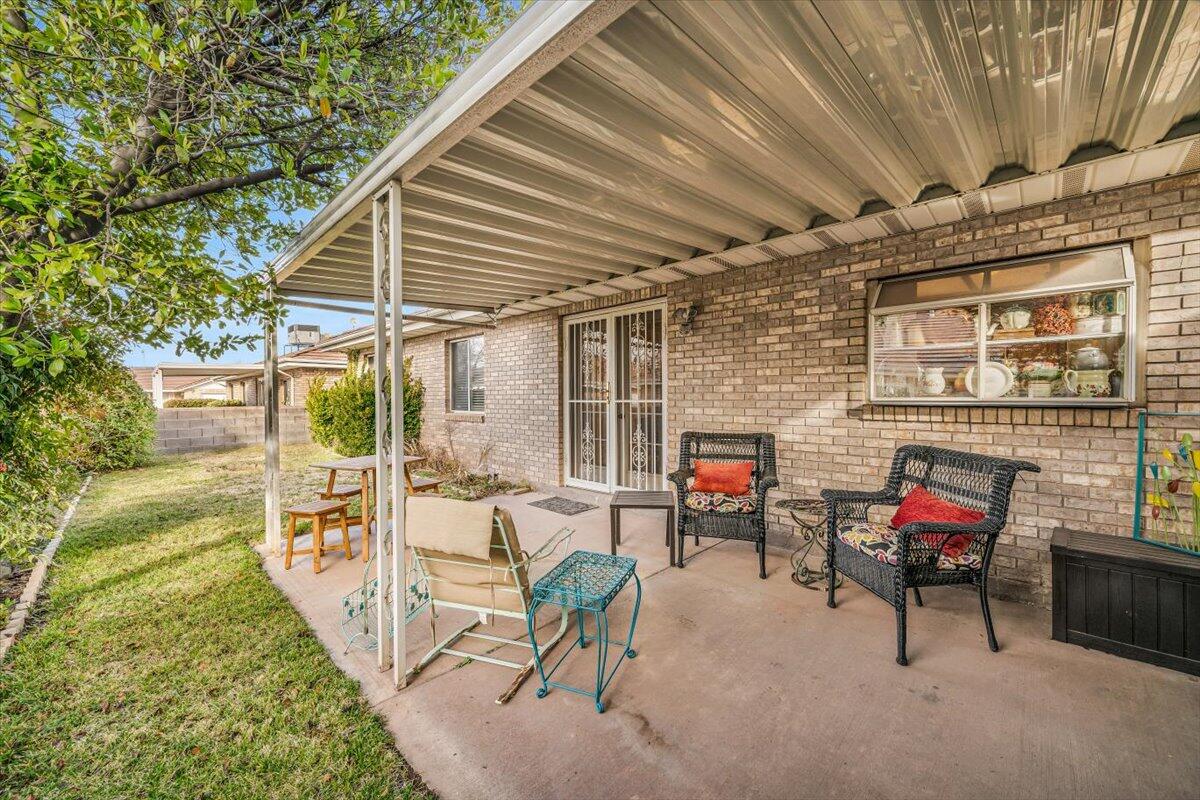 SUN COUNTRY MEADOWS TOWNHOMES - Residential