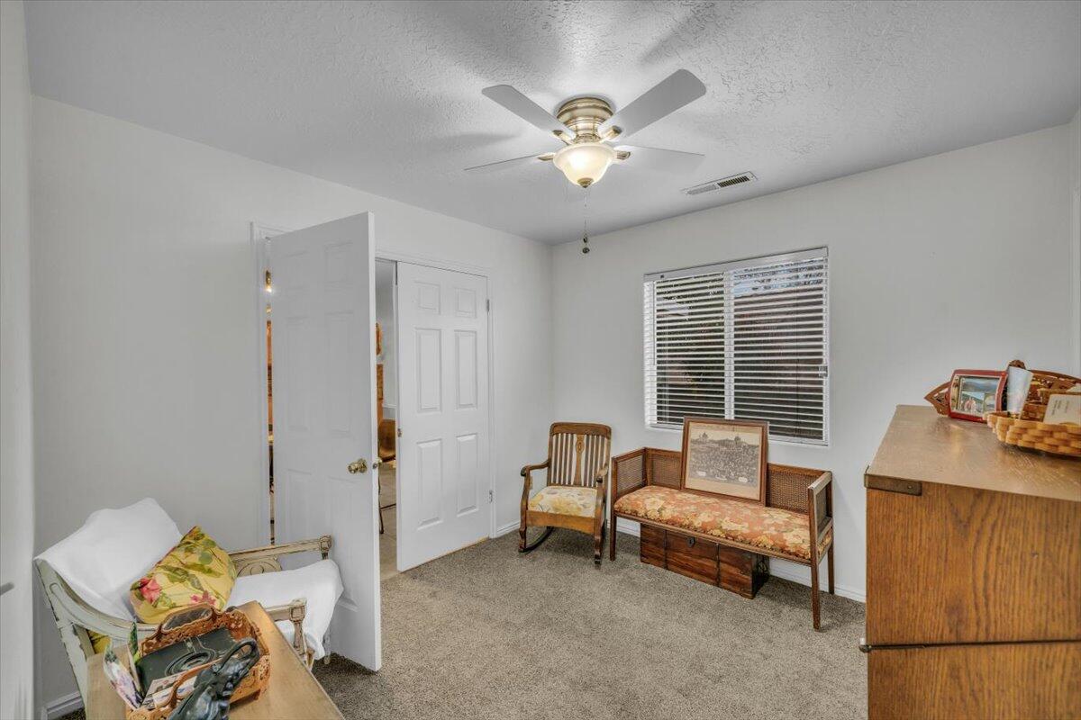 SUN COUNTRY MEADOWS TOWNHOMES - Residential