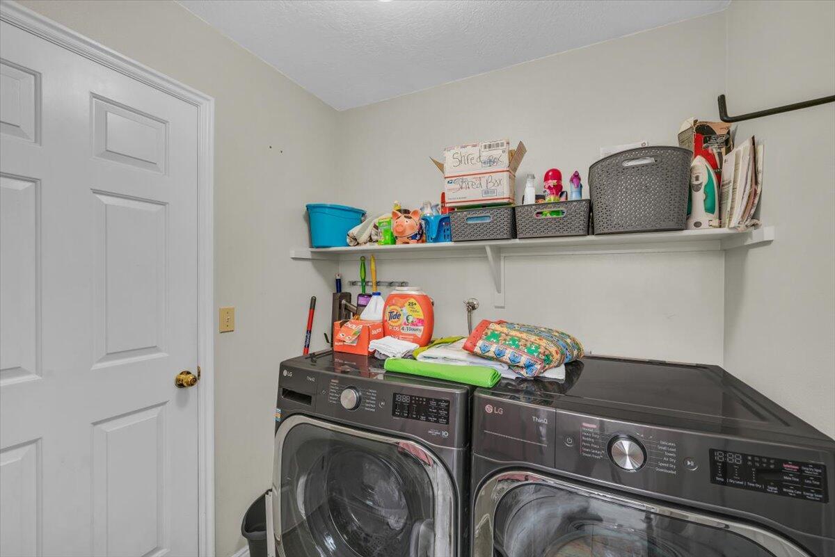 SUN COUNTRY MEADOWS TOWNHOMES - Residential