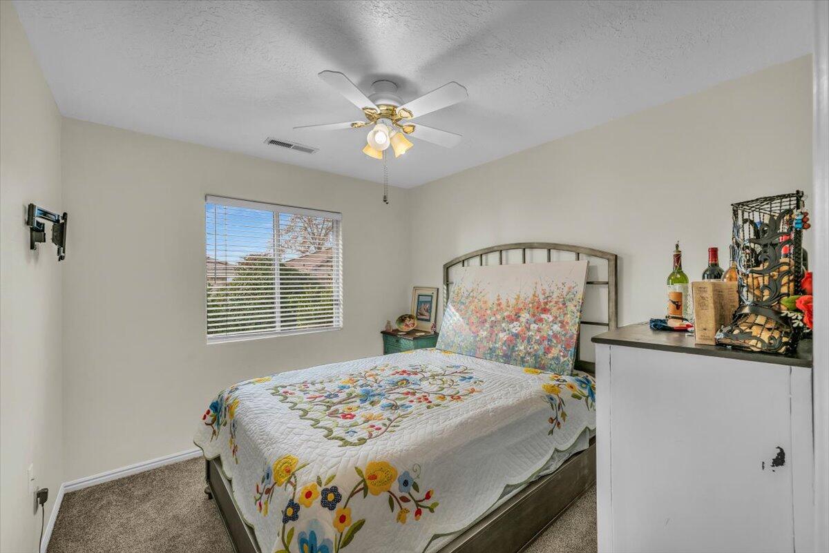 SUN COUNTRY MEADOWS TOWNHOMES - Residential