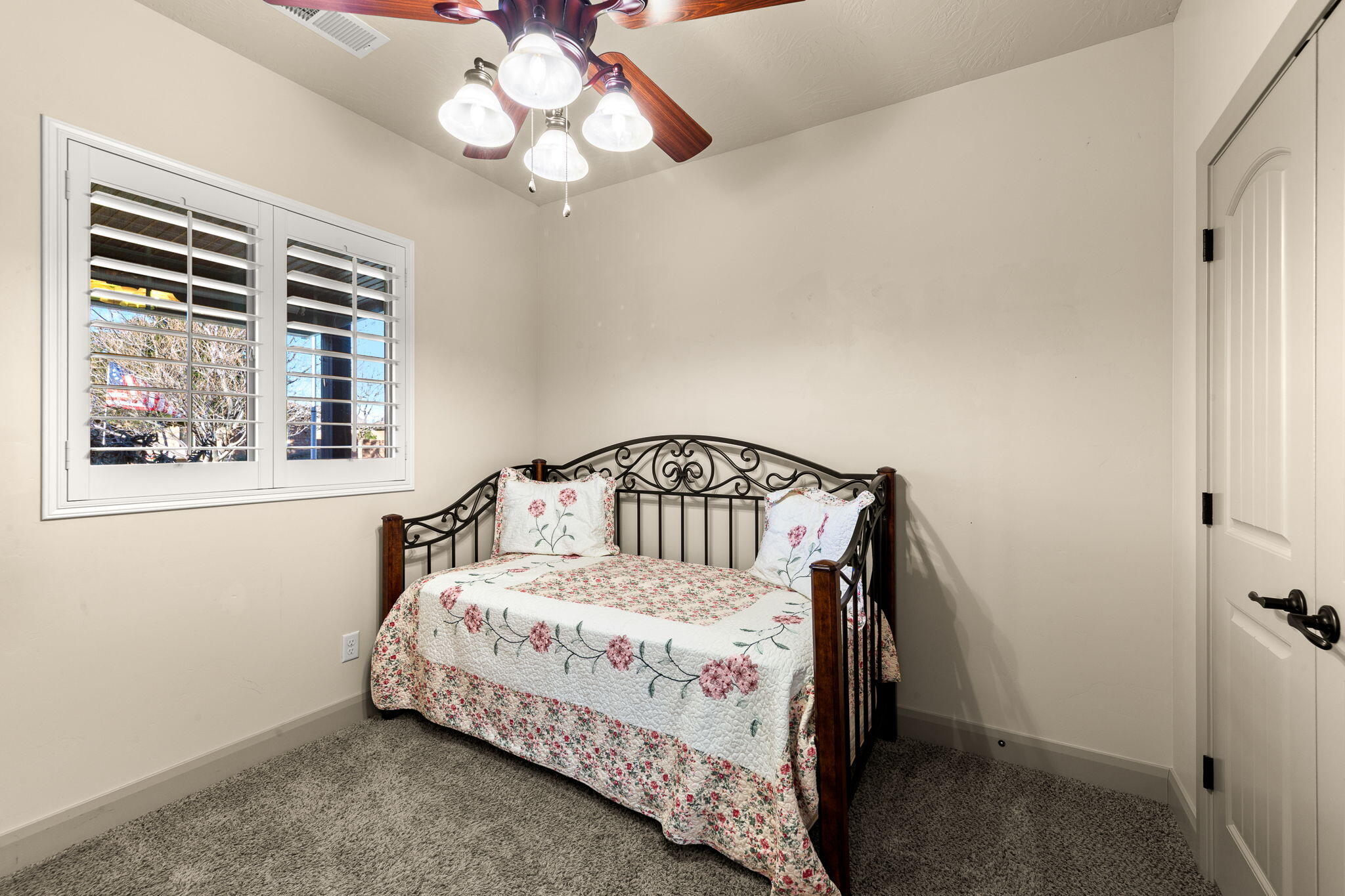 DIXIE SPRINGS - Residential