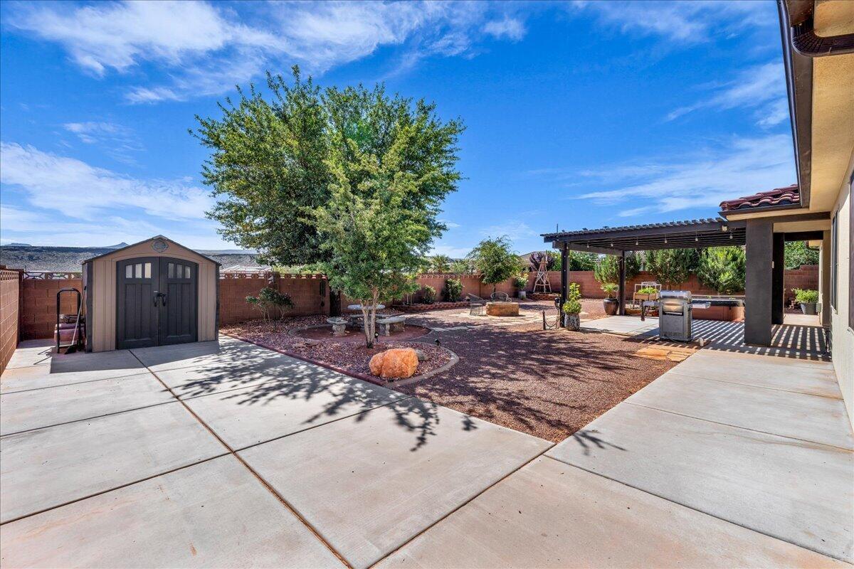 DIXIE SPRINGS - Residential
