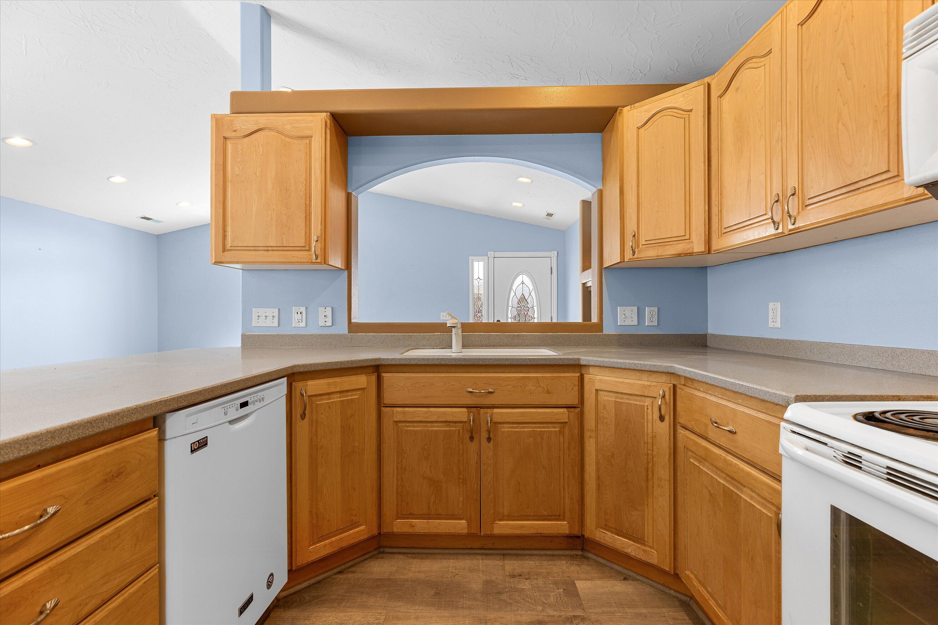 QUAIL LAKE ESTATES - Residential