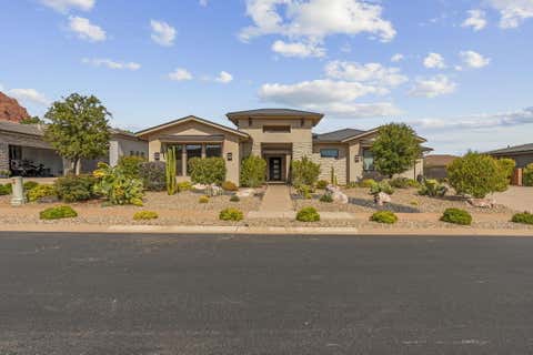 Photo of 66 N Arrowhead LN, Ivins, UT 84738 (MLS # 26-274605)