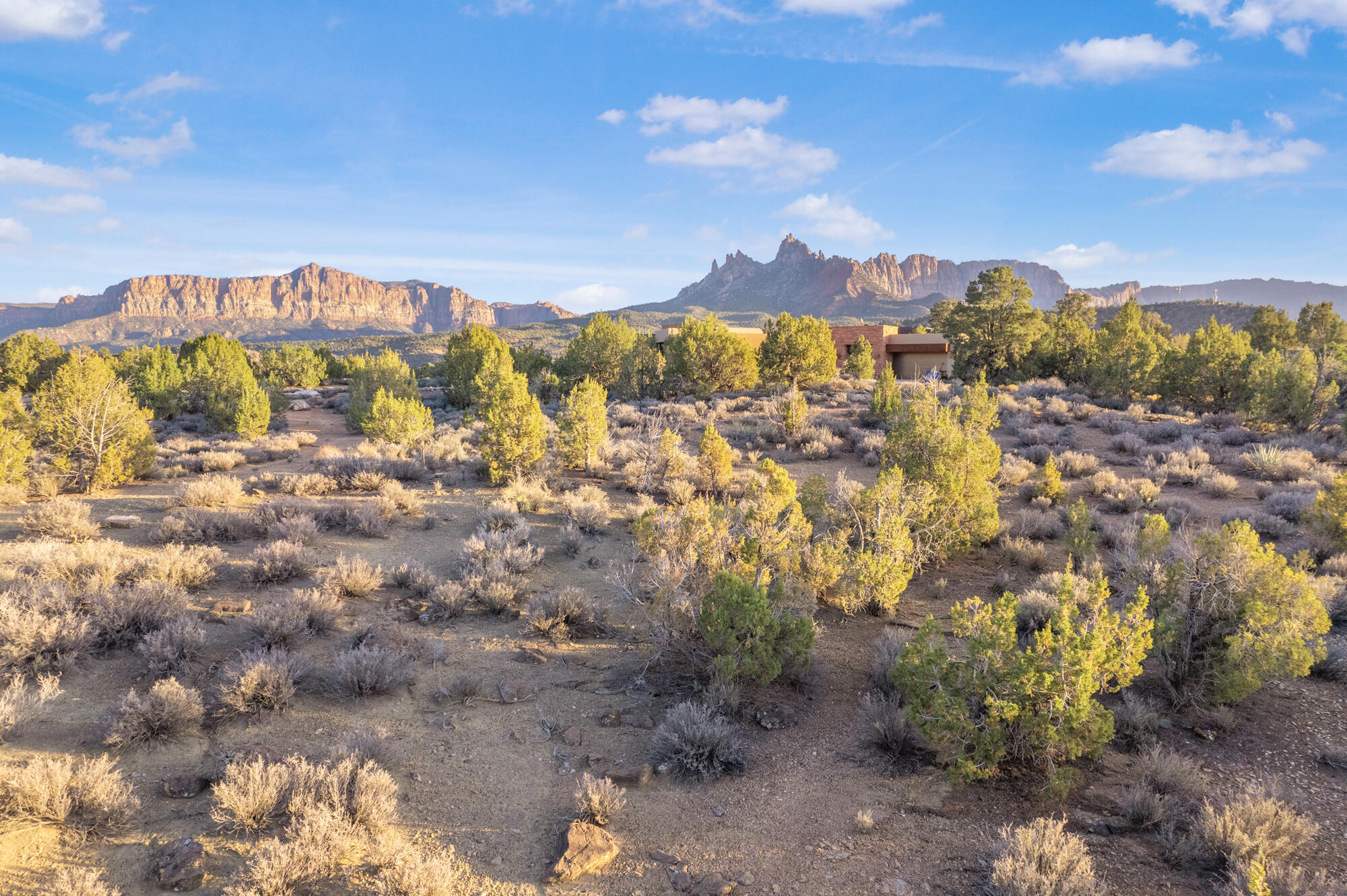 ANASAZI PLATEAU - Land