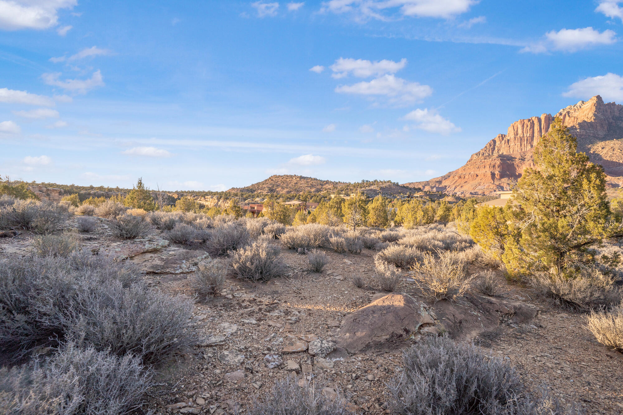 ANASAZI PLATEAU - Land