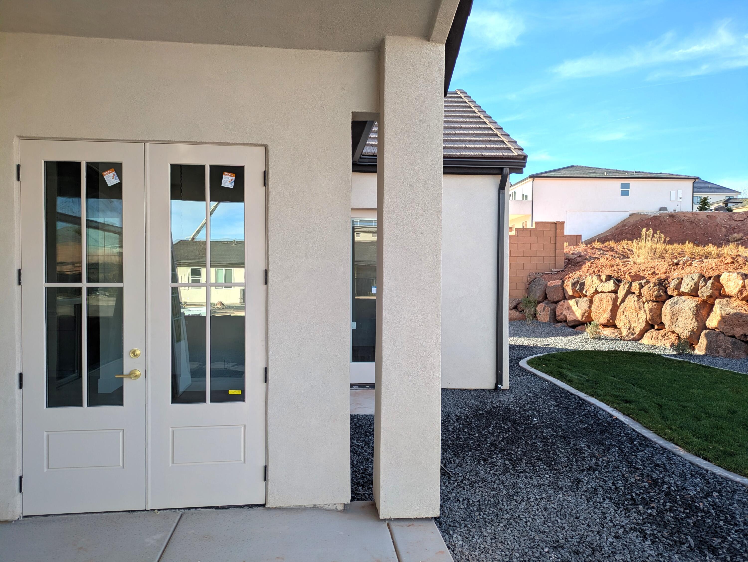 ESTATES AT BURKE SPRINGS - Residential