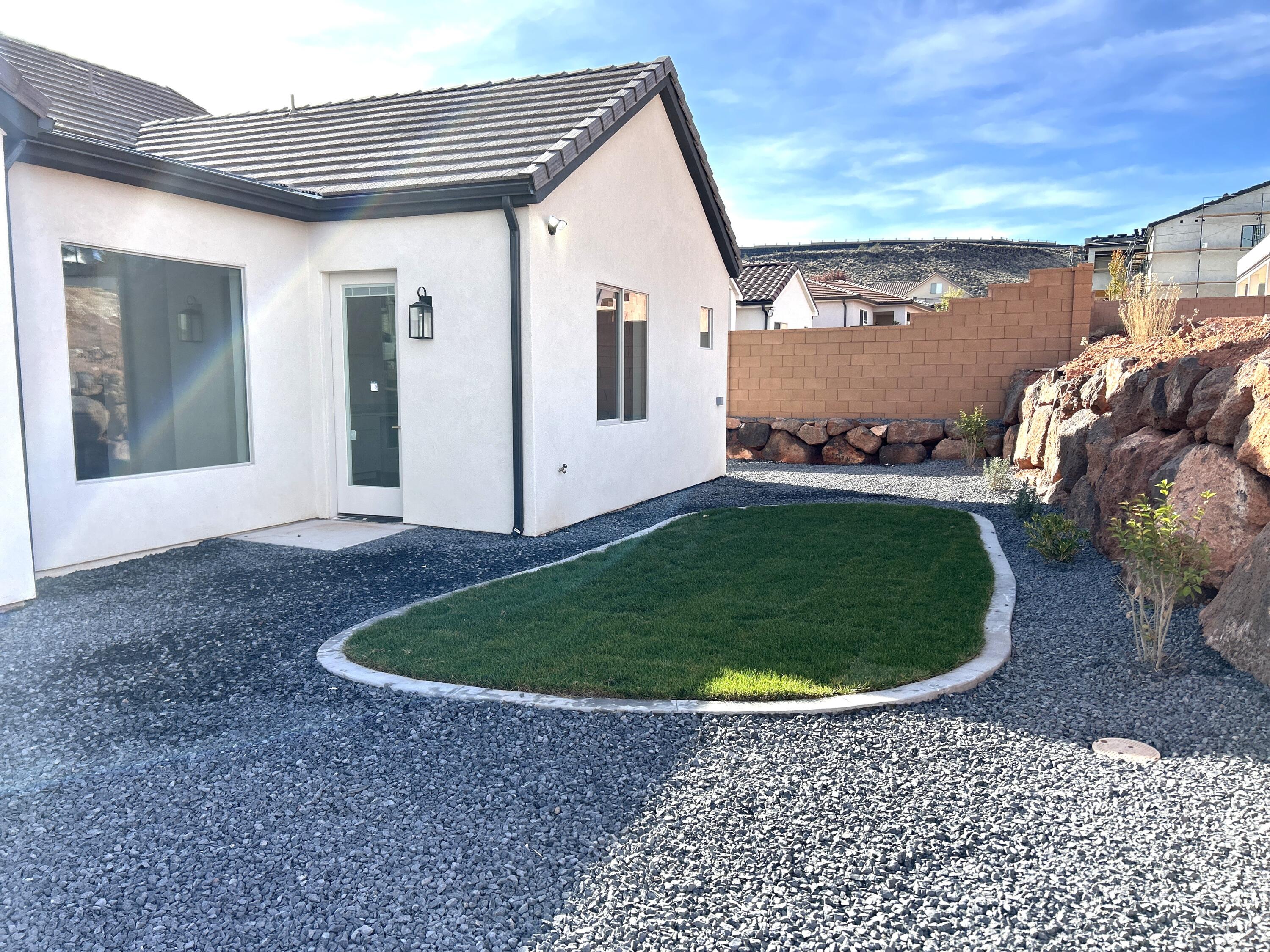 ESTATES AT BURKE SPRINGS - Residential