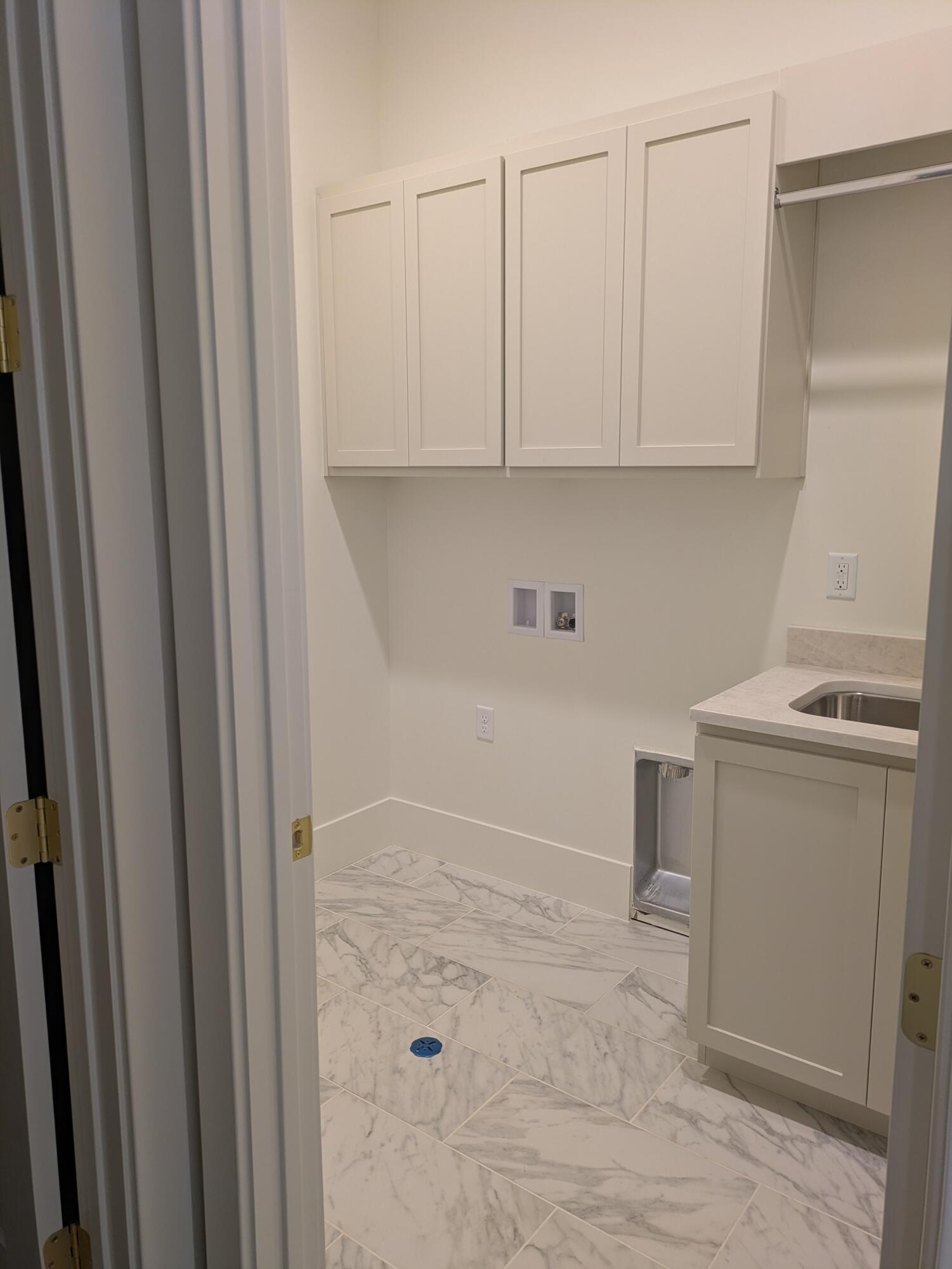 ESTATES AT BURKE SPRINGS - Residential