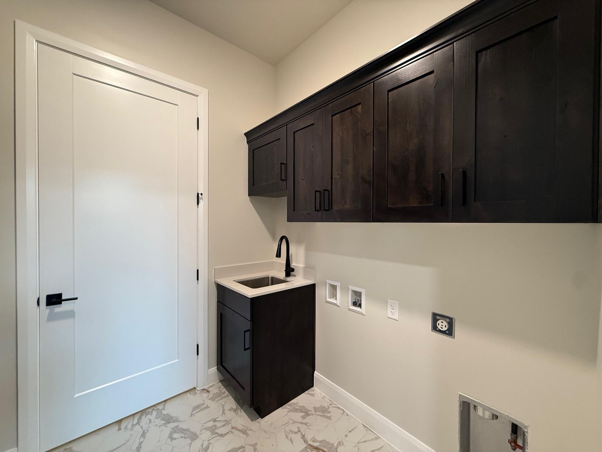 CASCATA AT DIVARIO - Residential