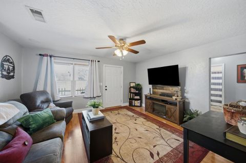 Tiny photo for 290 N 100 W, Hurricane, UT 84737 (MLS # 26-274098)