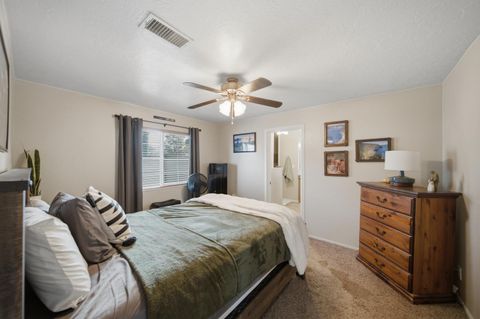 Tiny photo for 290 N 100 W, Hurricane, UT 84737 (MLS # 26-274098)