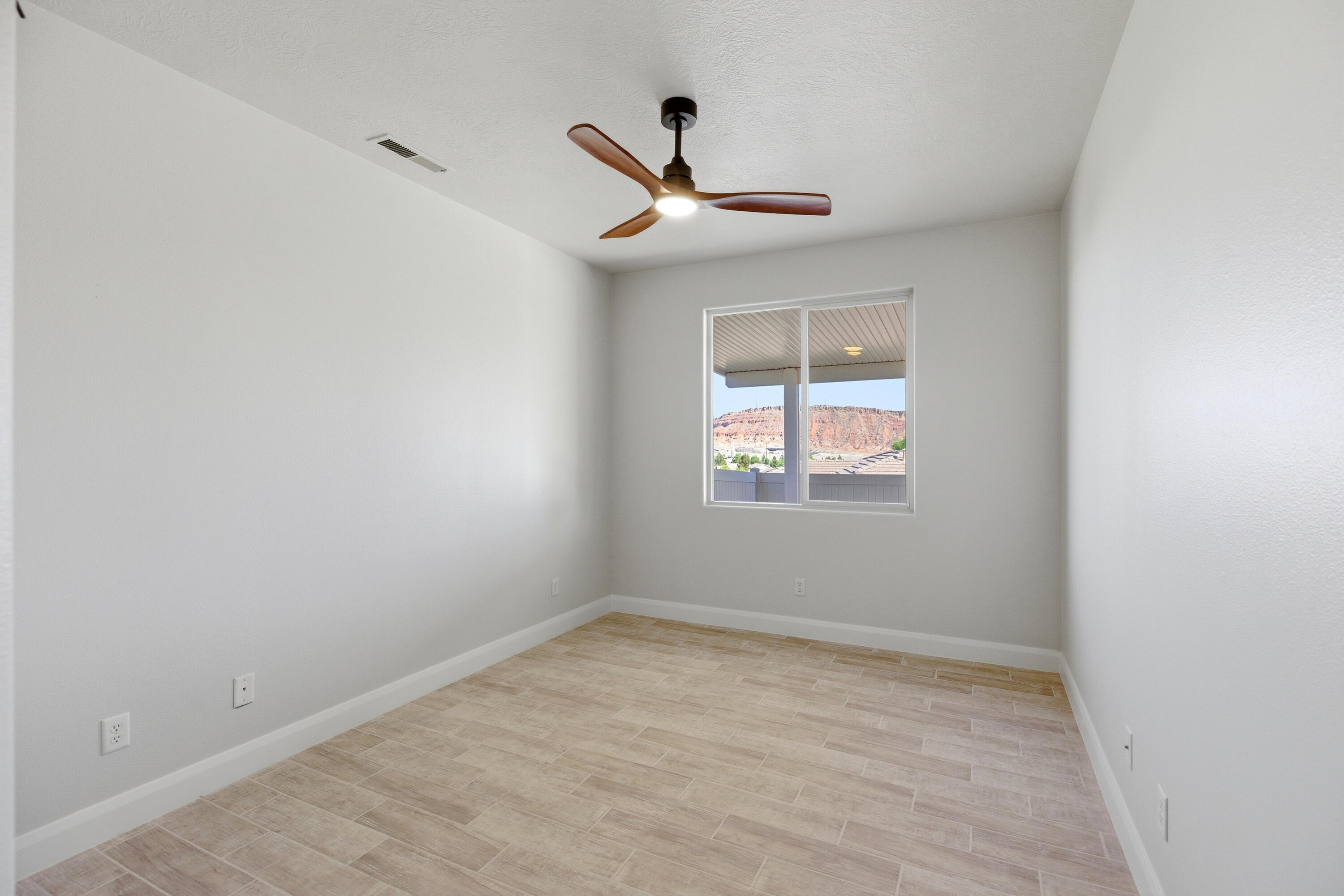 DESERT HILLS - Residential