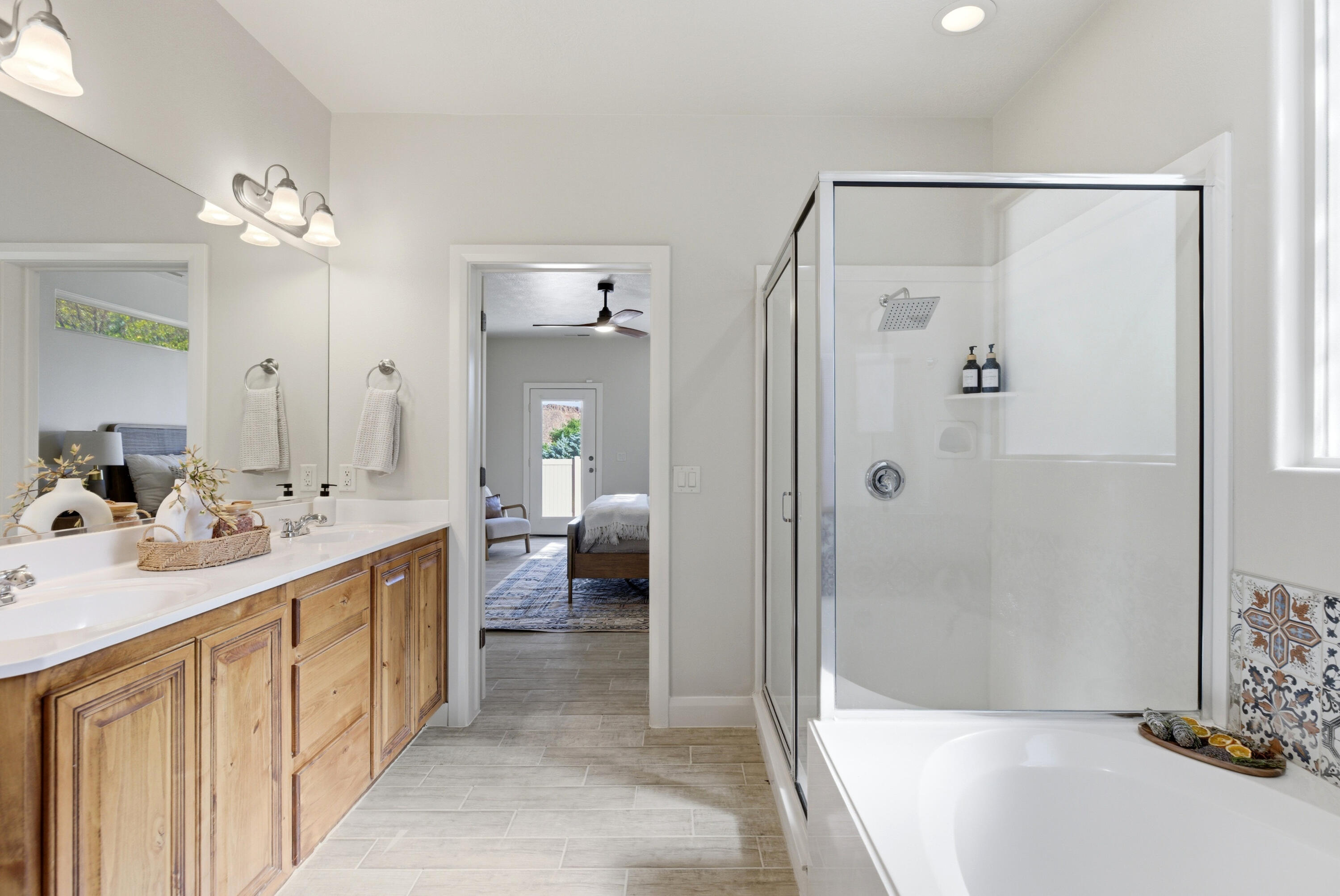 DESERT HILLS - Residential