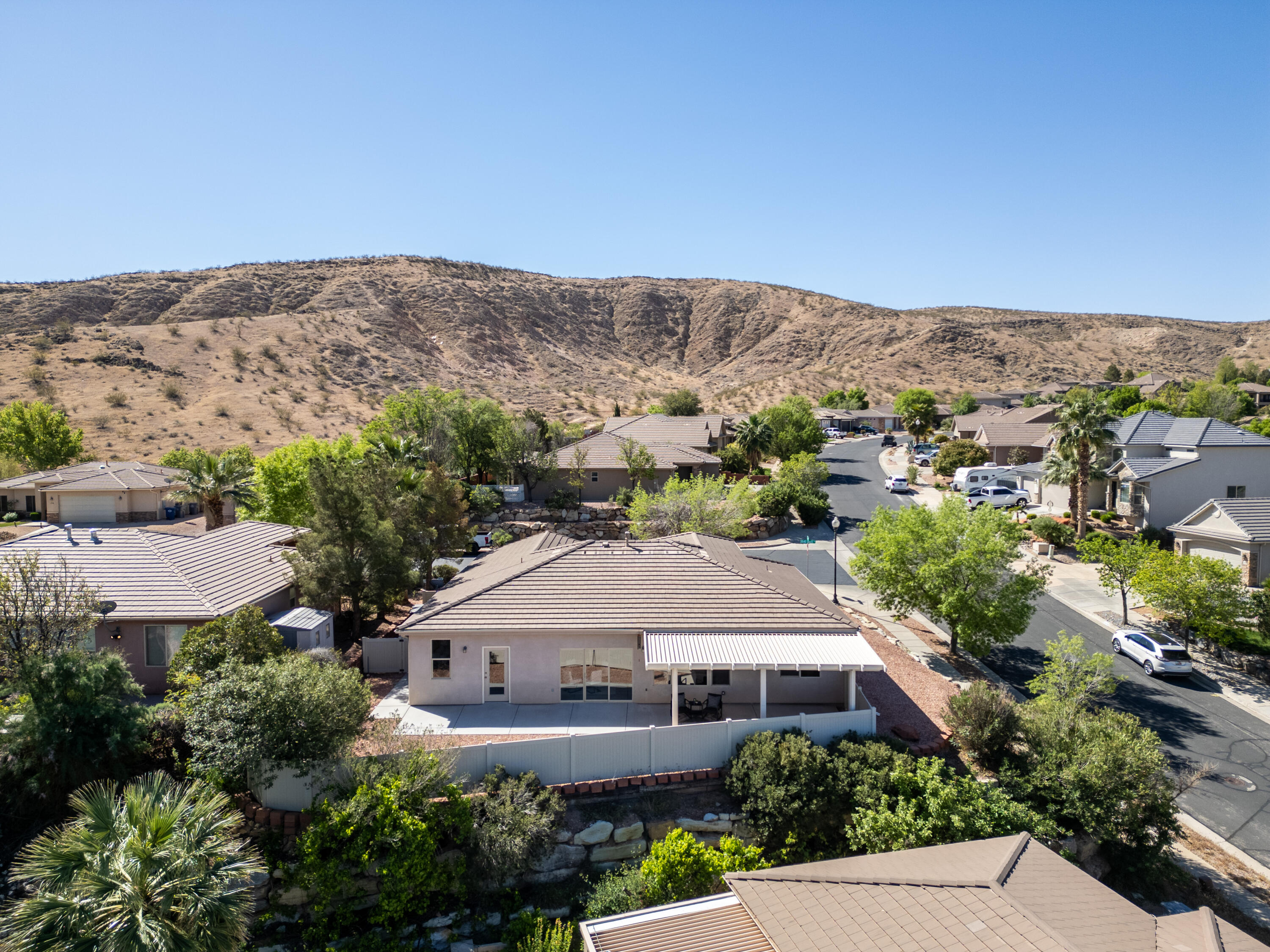 DESERT HILLS - Residential