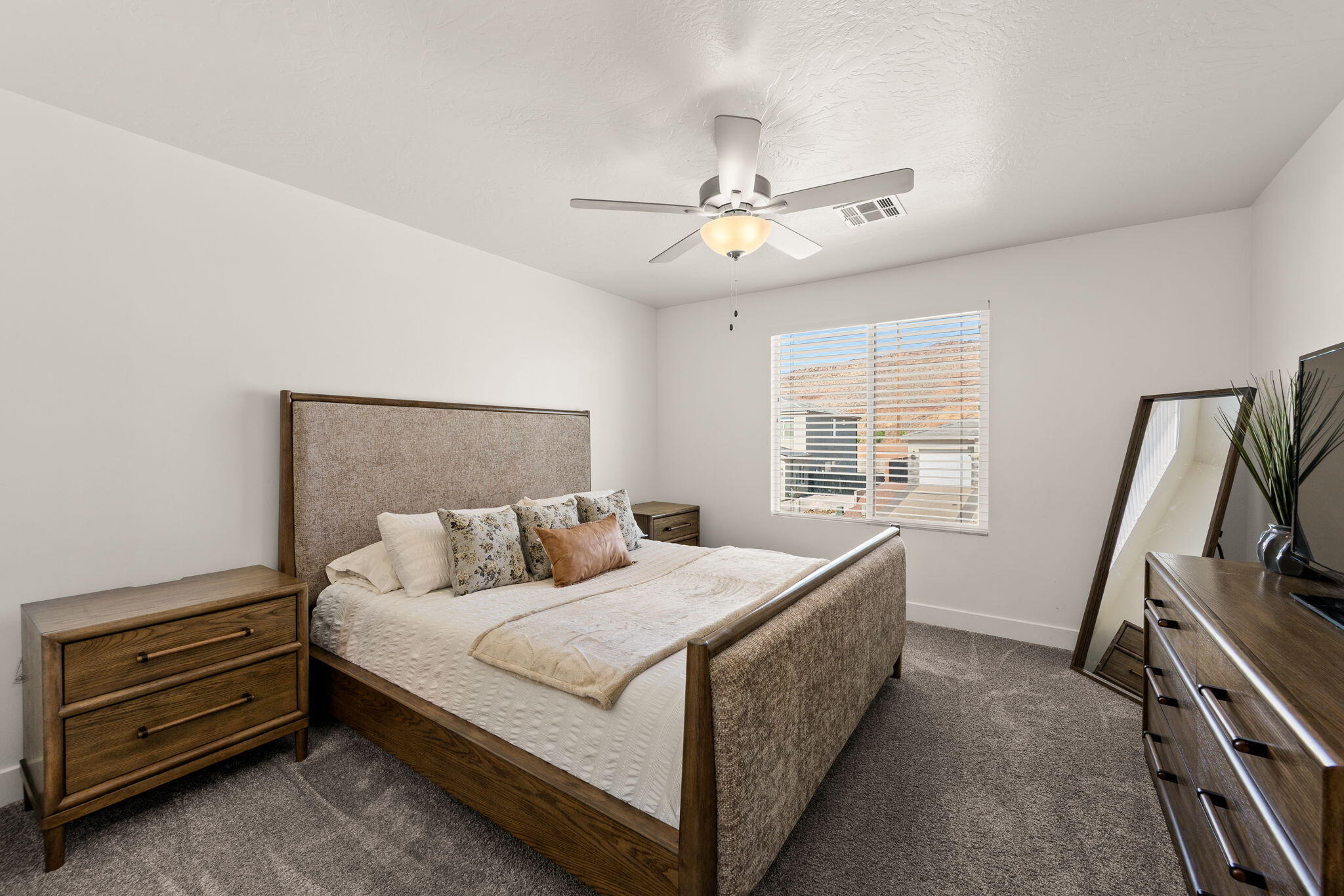 RED TRAILS SUNRISE VALLEY - Residential