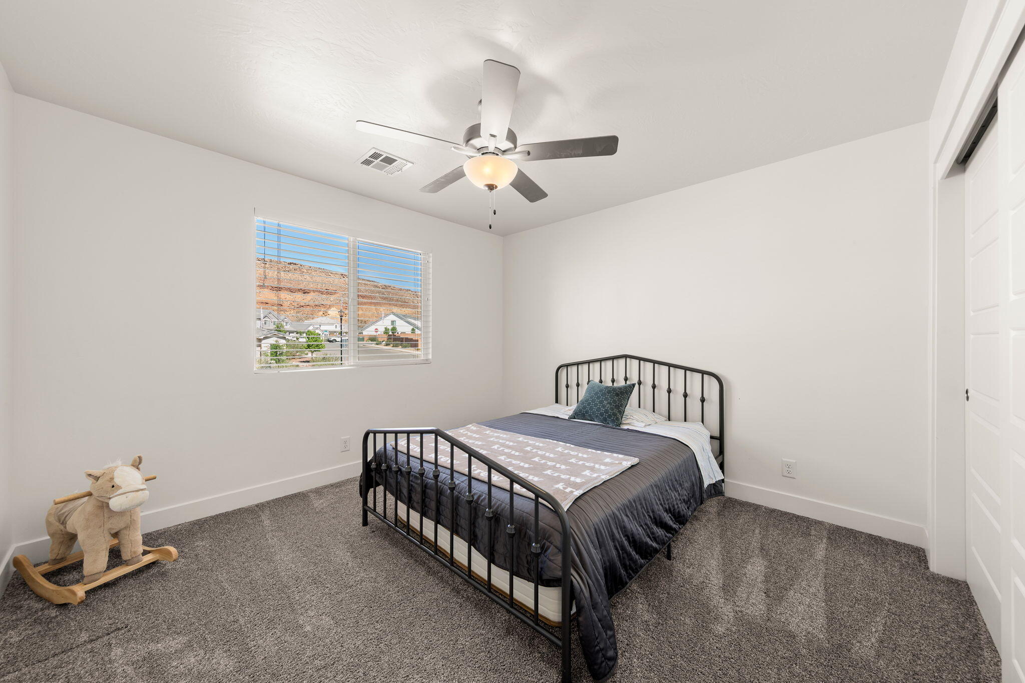 RED TRAILS SUNRISE VALLEY - Residential