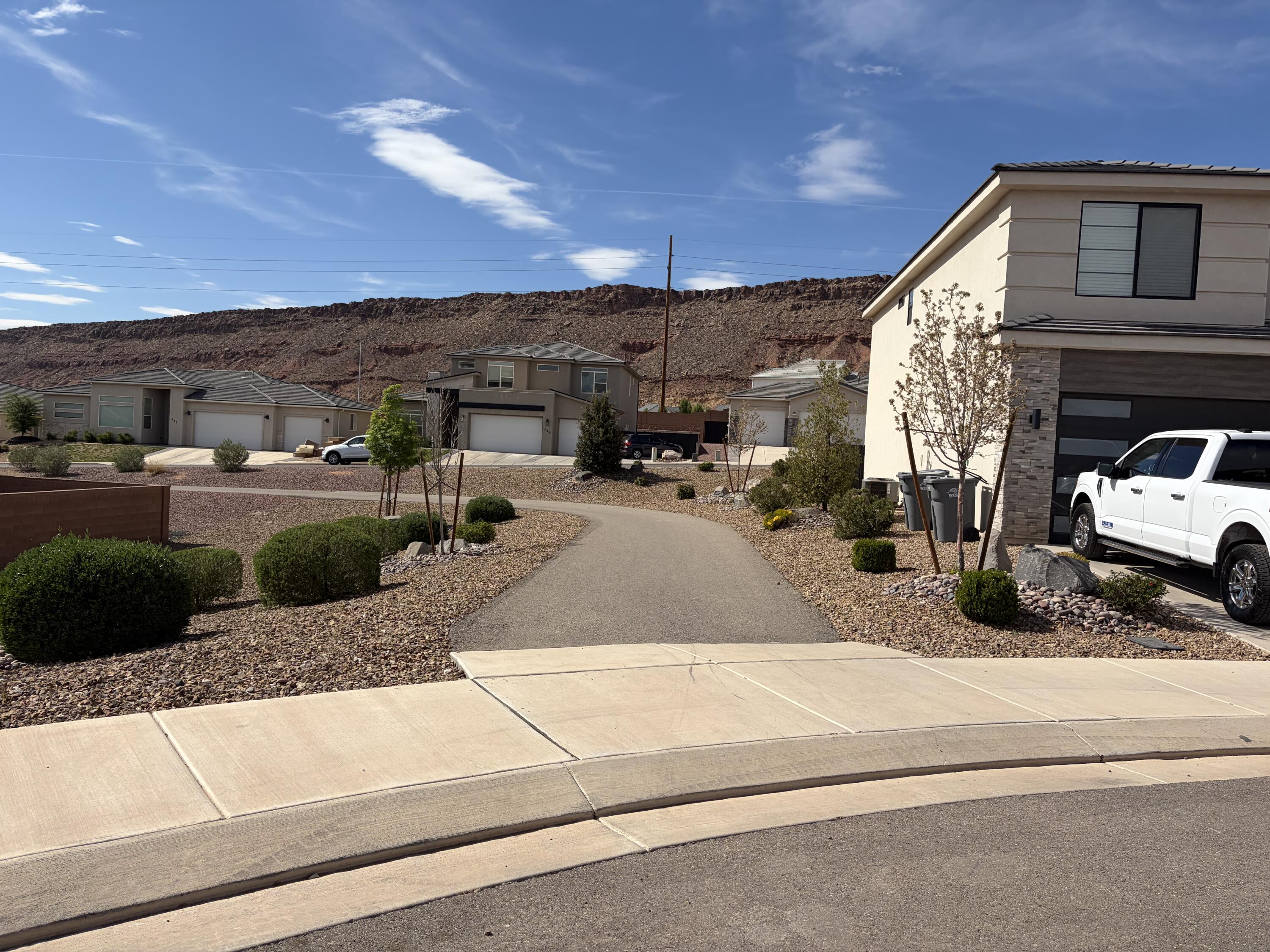 RED TRAILS SUNRISE VALLEY - Residential