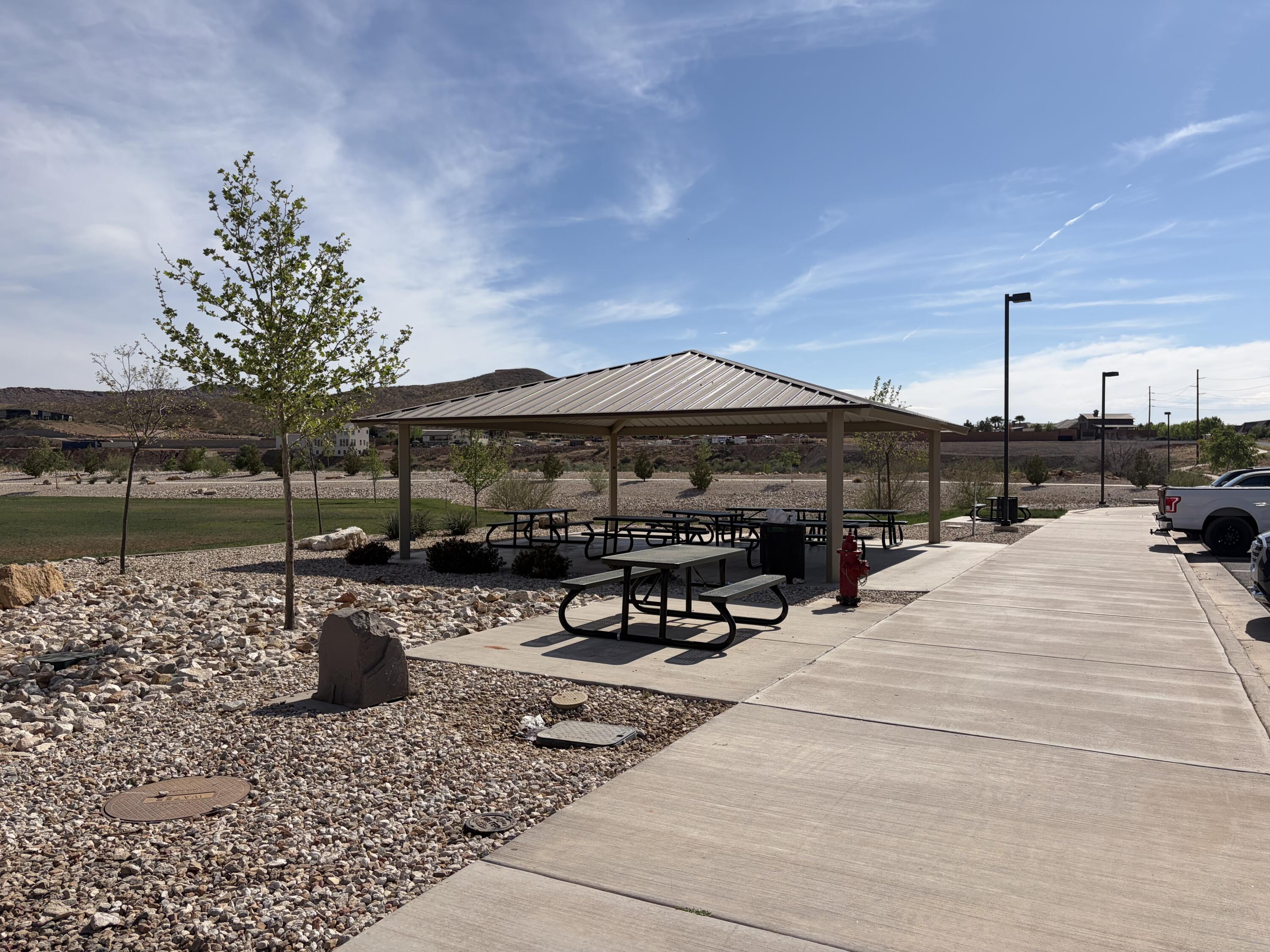 RED TRAILS SUNRISE VALLEY - Residential