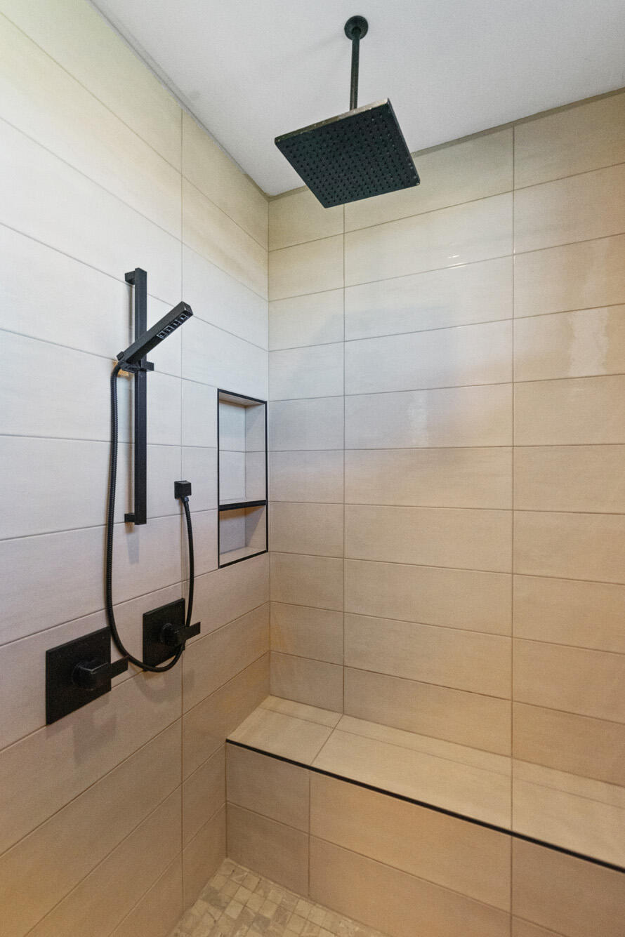 LEDGES OF ST GEORGE - Residential