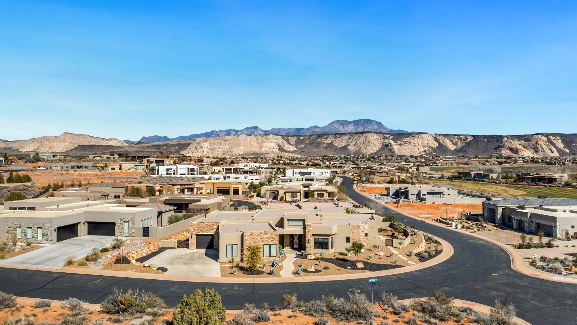 LEDGES OF ST GEORGE - Residential