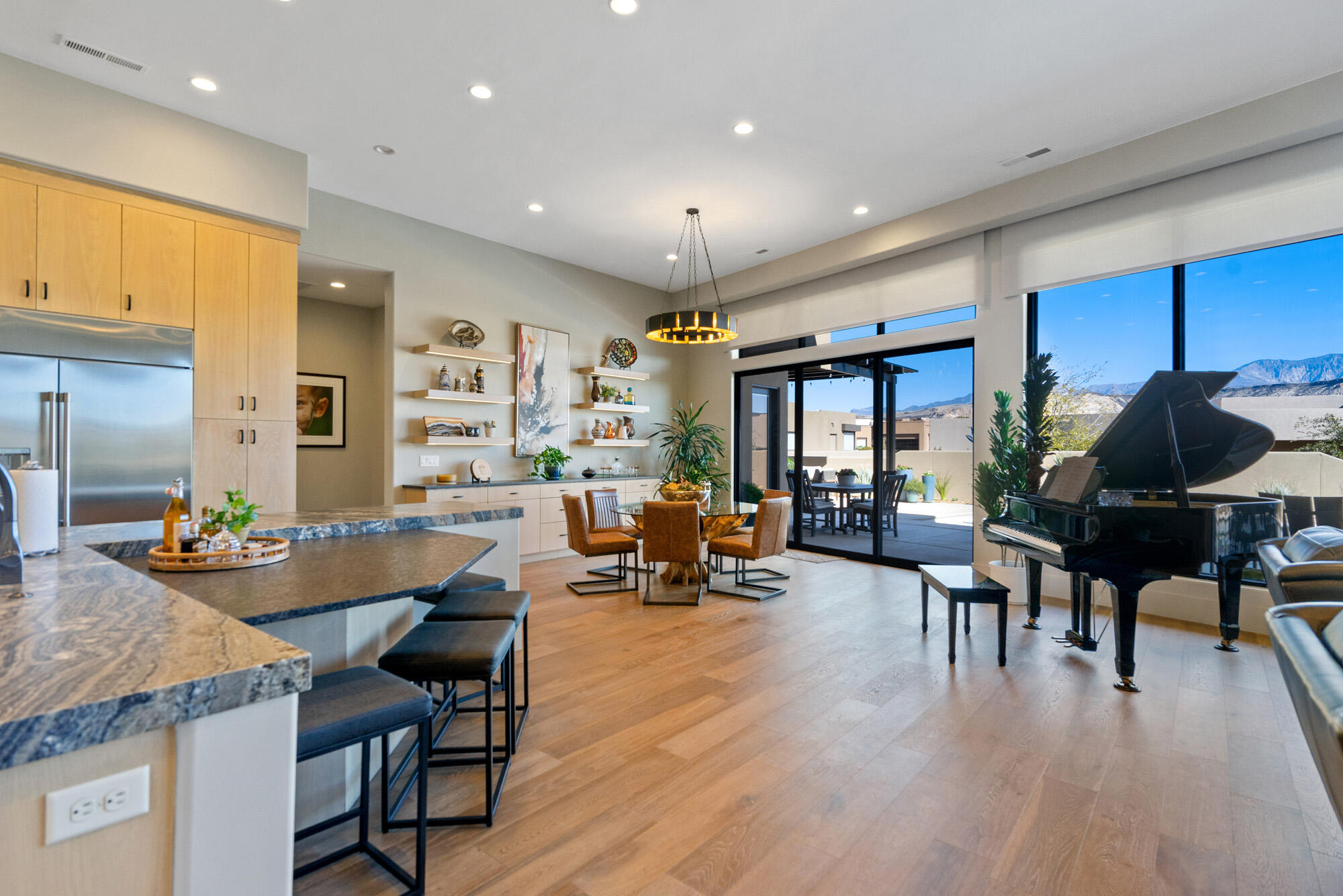 LEDGES OF ST GEORGE - Residential