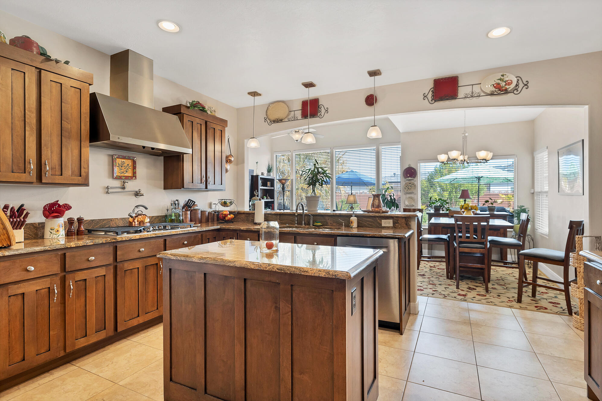 SILVER FALLS AT WASHINGTON BENCH - Residential