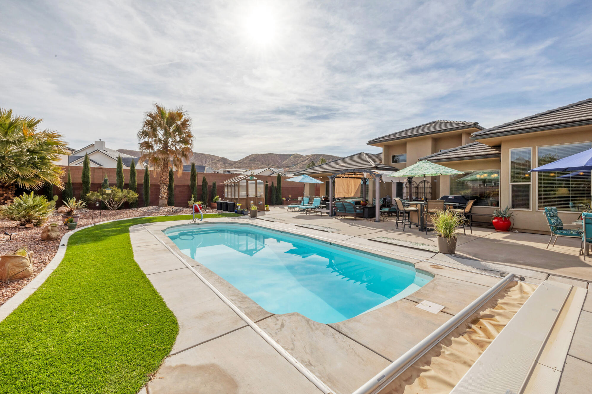 SILVER FALLS AT WASHINGTON BENCH - Residential