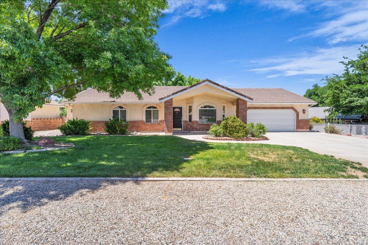 BLOOMINGTON HILLS - Residential