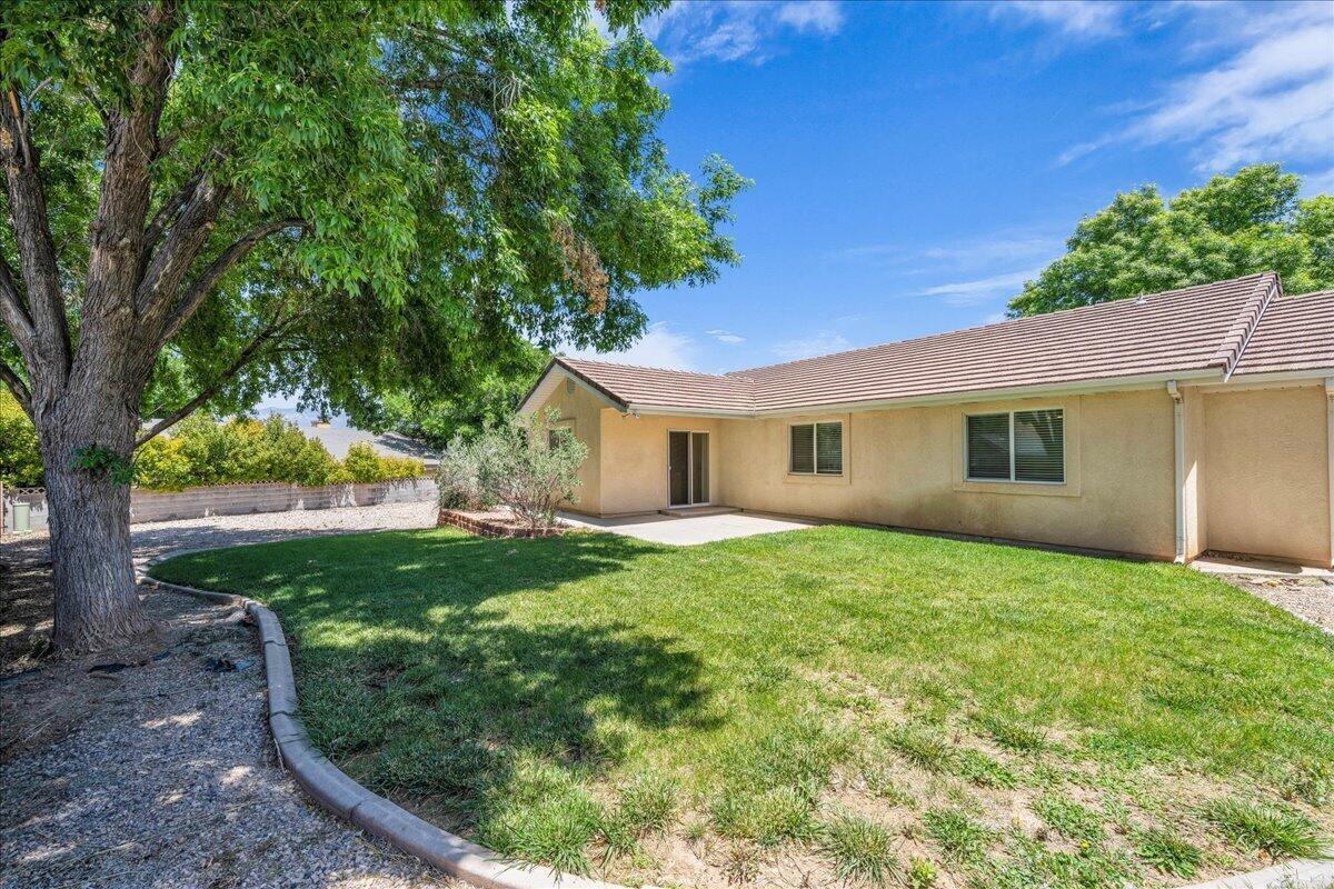 BLOOMINGTON HILLS - Residential
