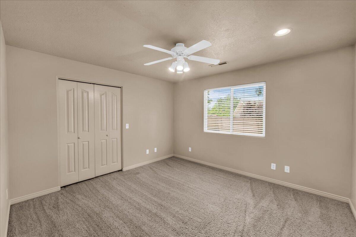 BLOOMINGTON HILLS - Residential