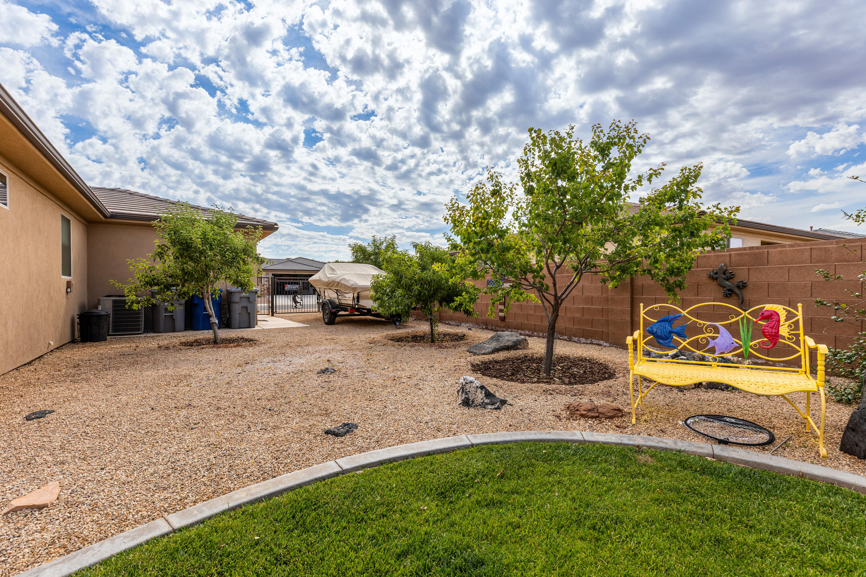 PEREGRINE POINTE - Residential