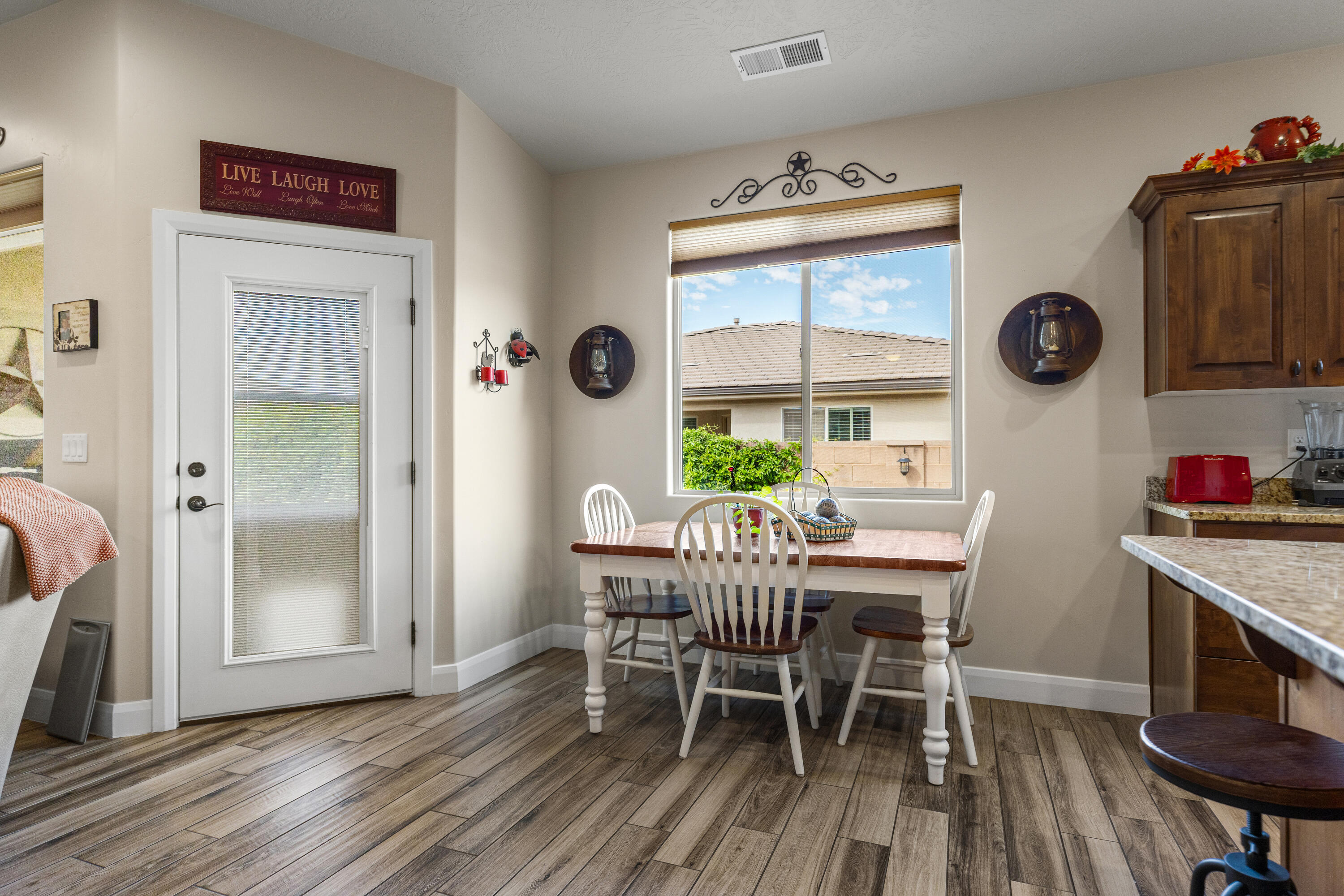 PEREGRINE POINTE - Residential