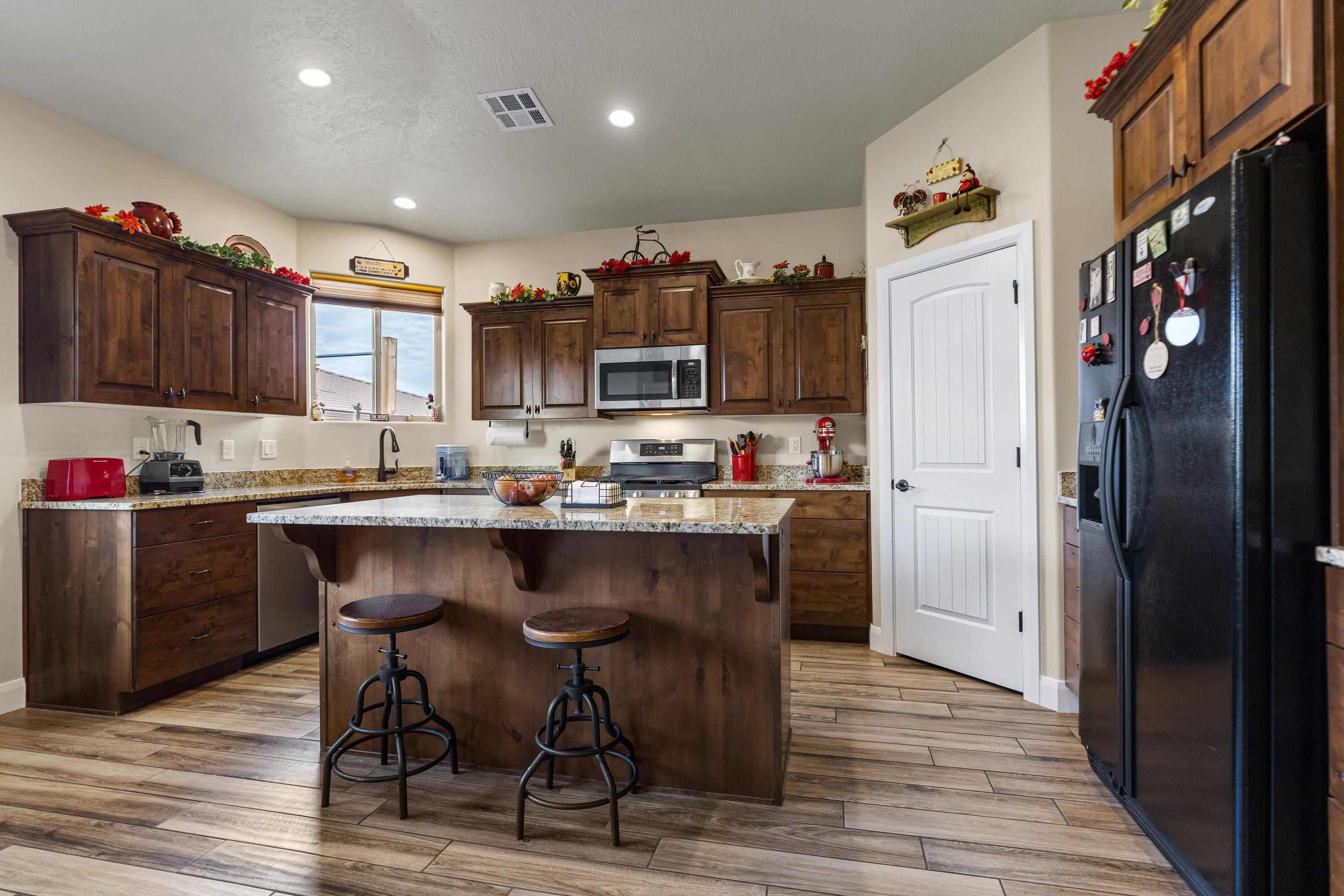 PEREGRINE POINTE - Residential