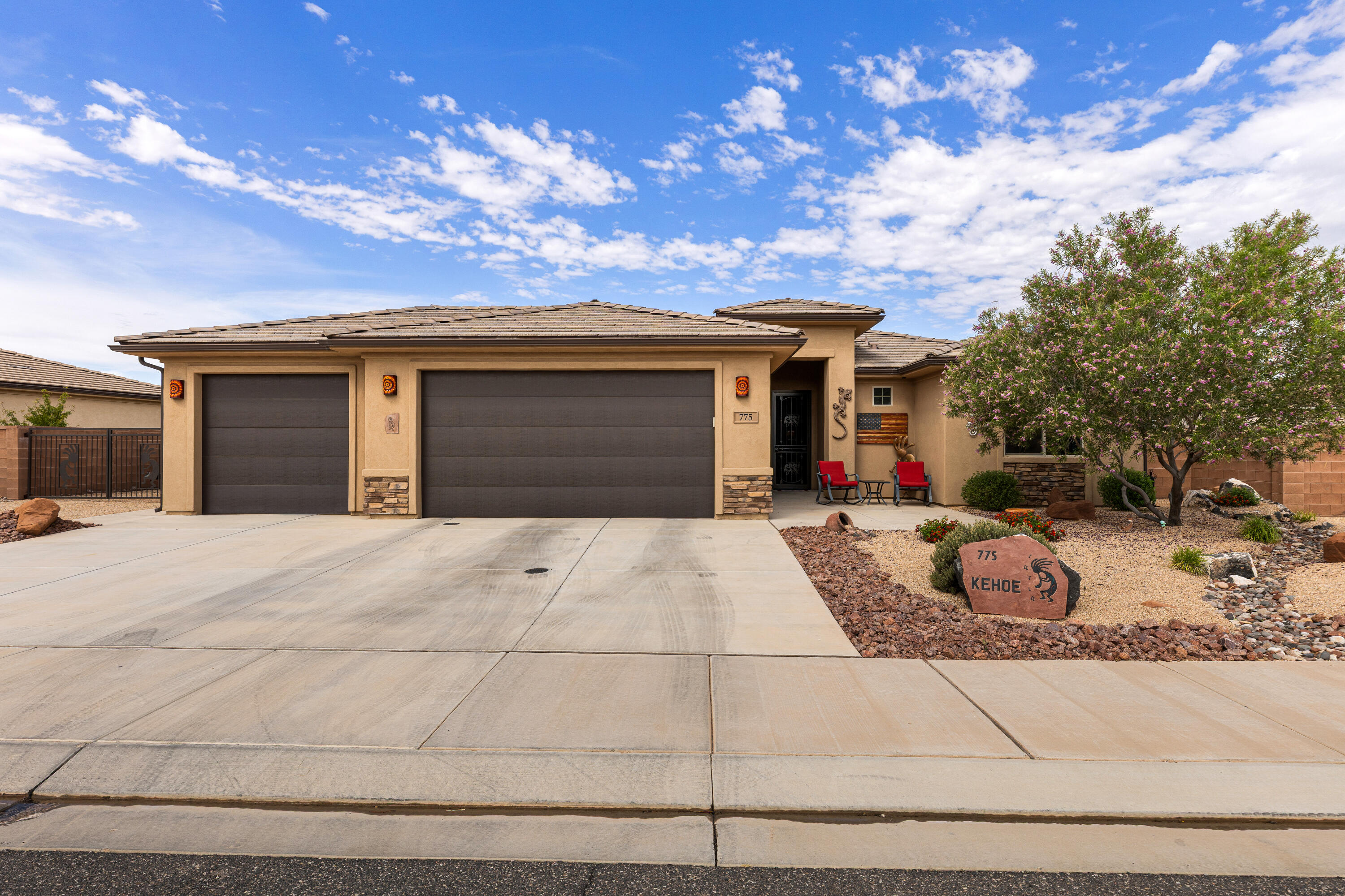 PEREGRINE POINTE - Residential