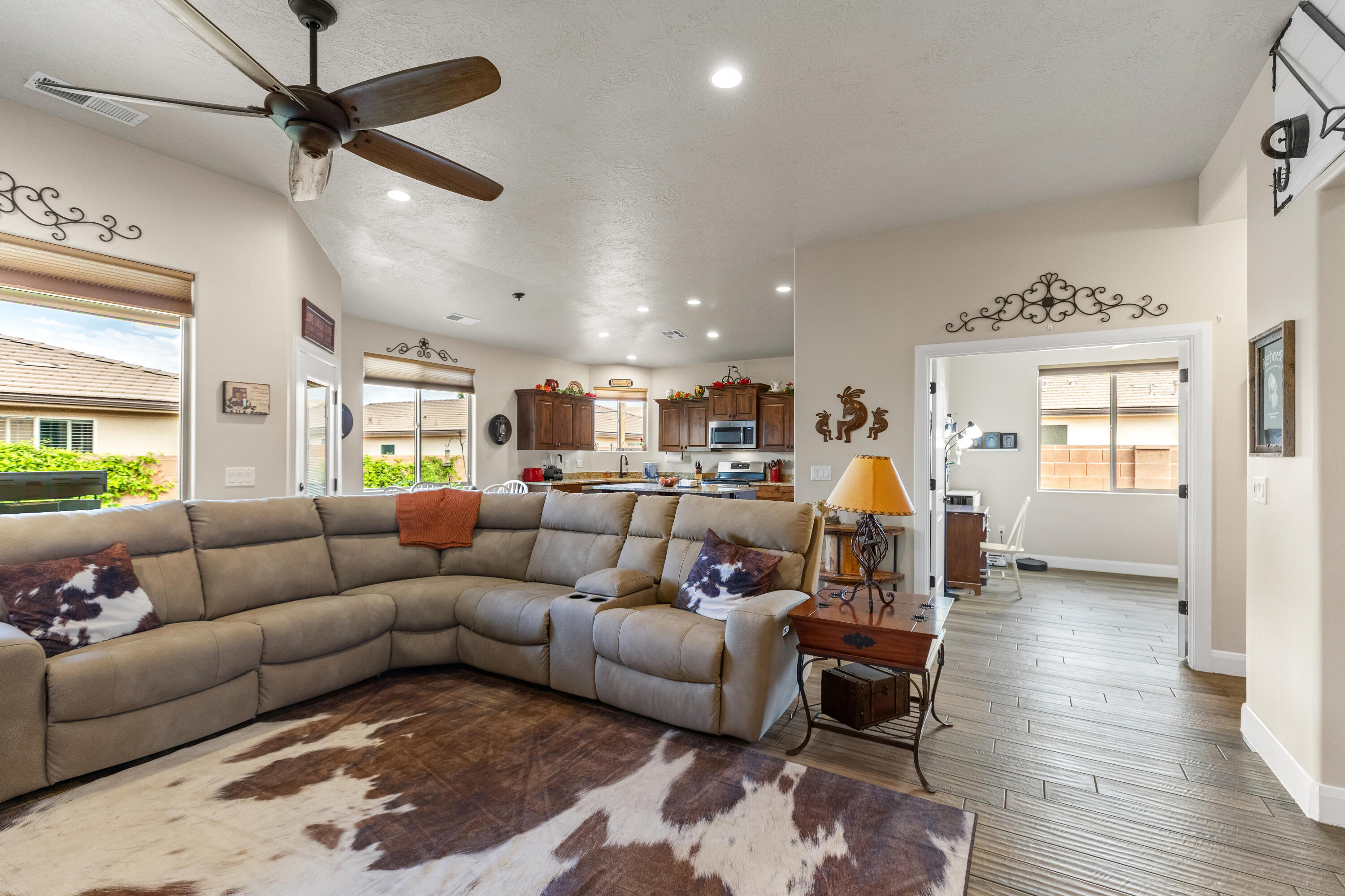 PEREGRINE POINTE - Residential