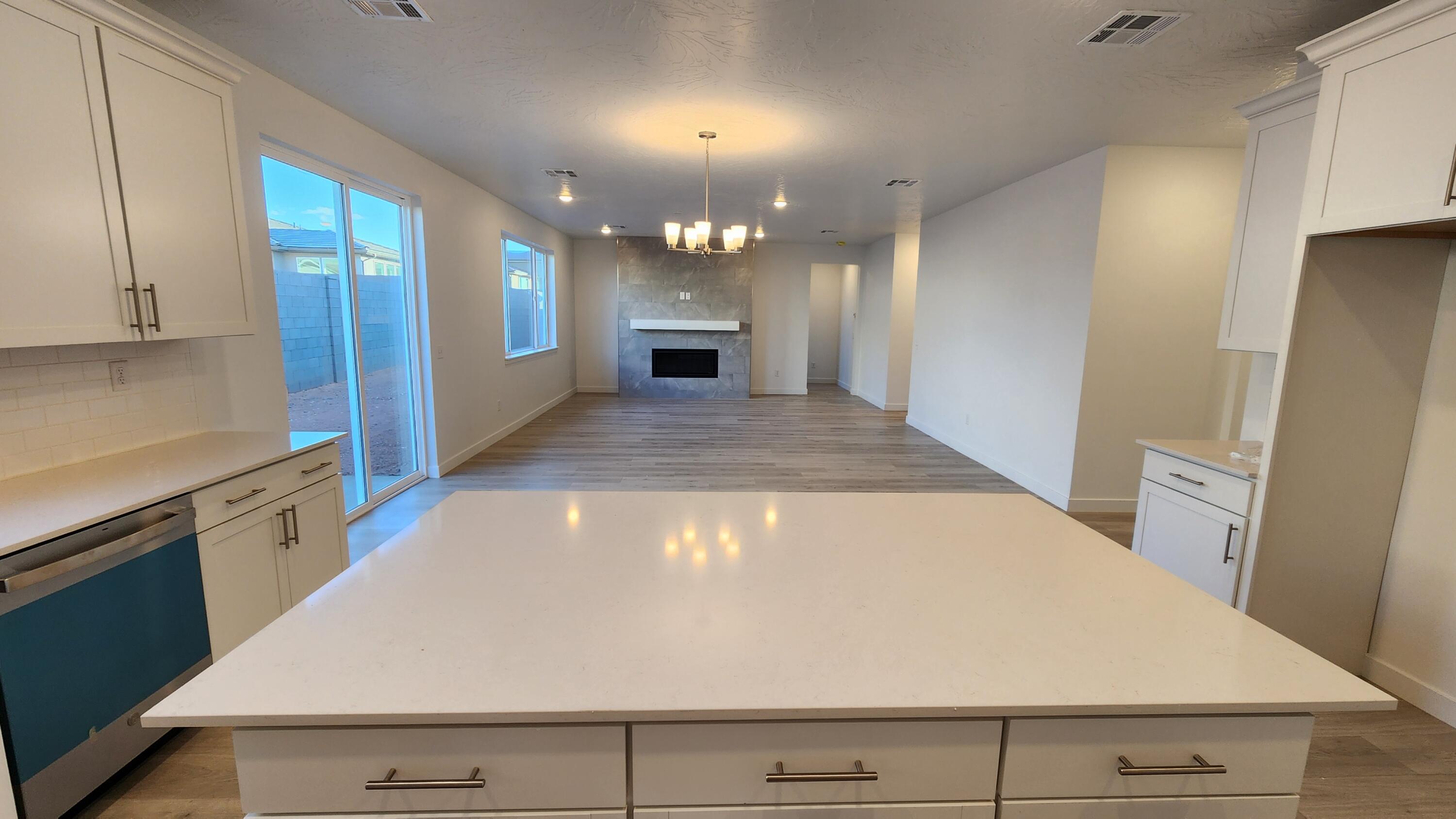 RED SLATE ESTATES - Residential