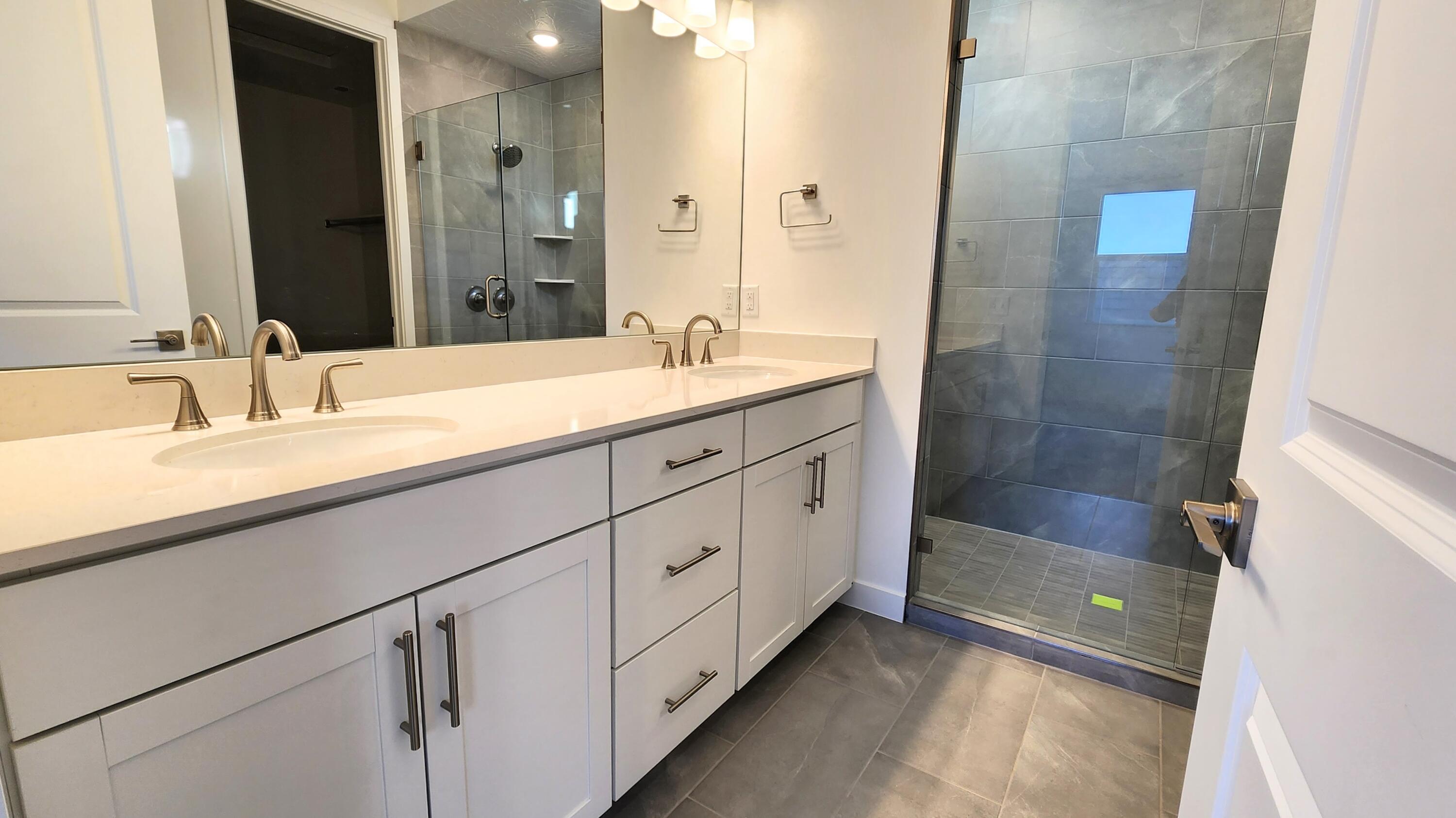 RED SLATE ESTATES - Residential