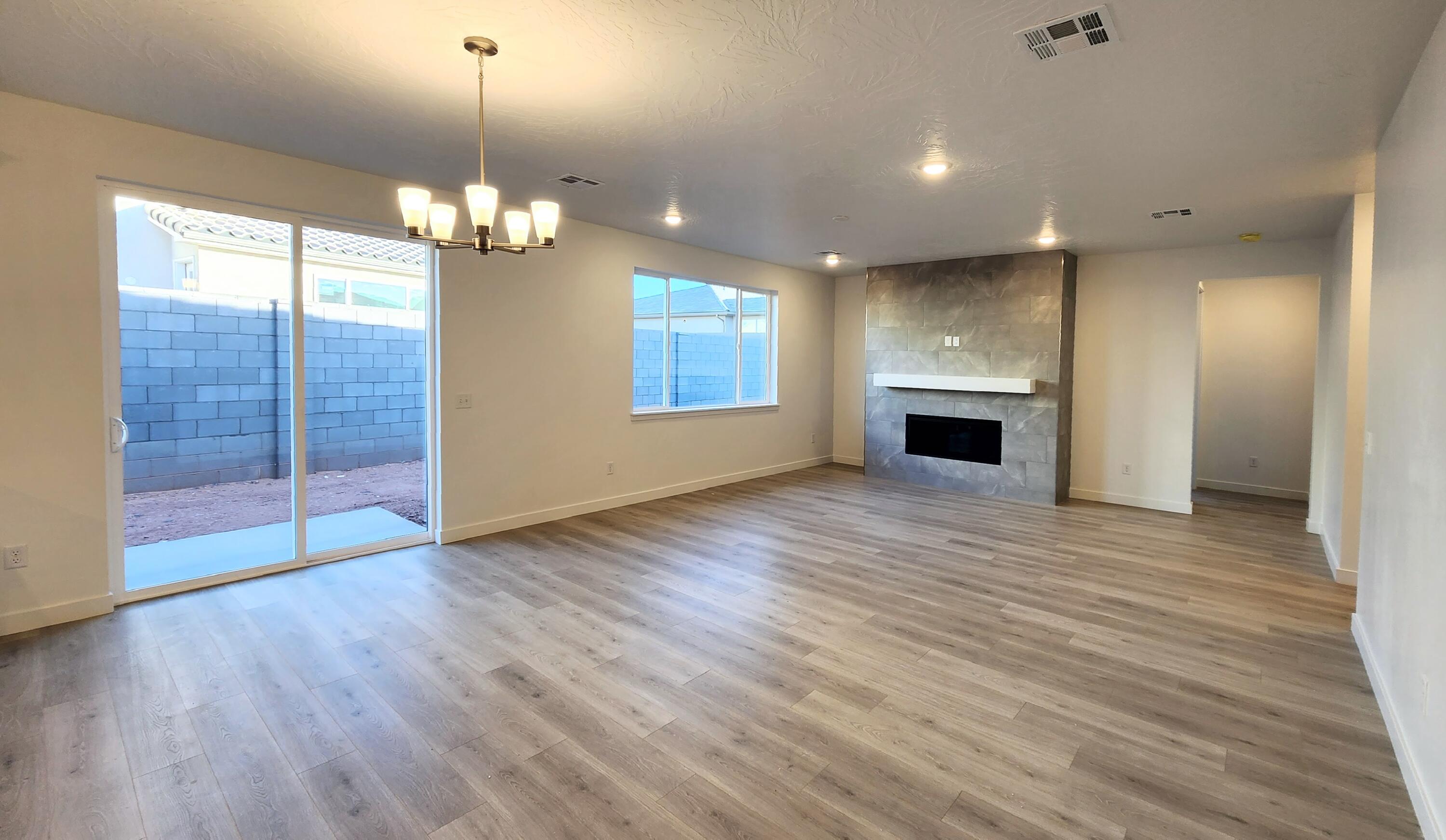 RED SLATE ESTATES - Residential