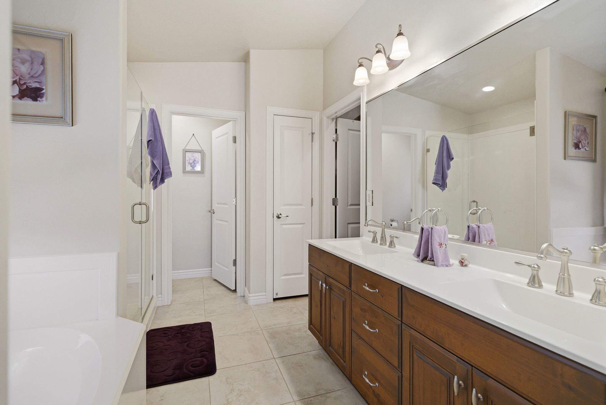 SUGAR PLUM IN THE FIELDS - Residential