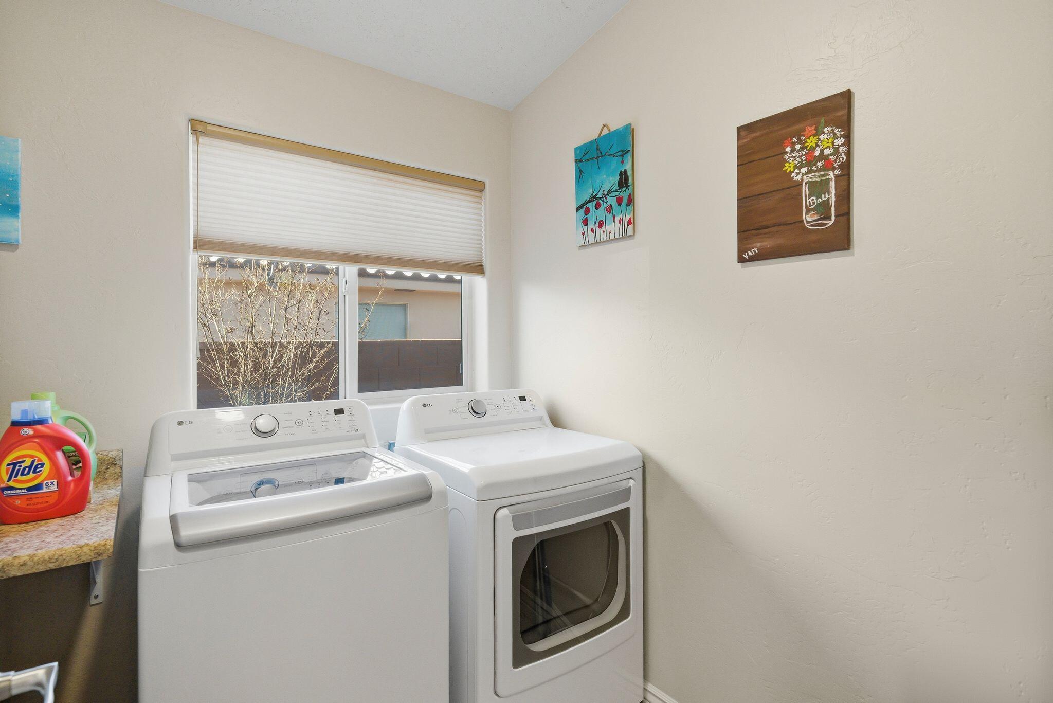 SUGAR PLUM IN THE FIELDS - Residential