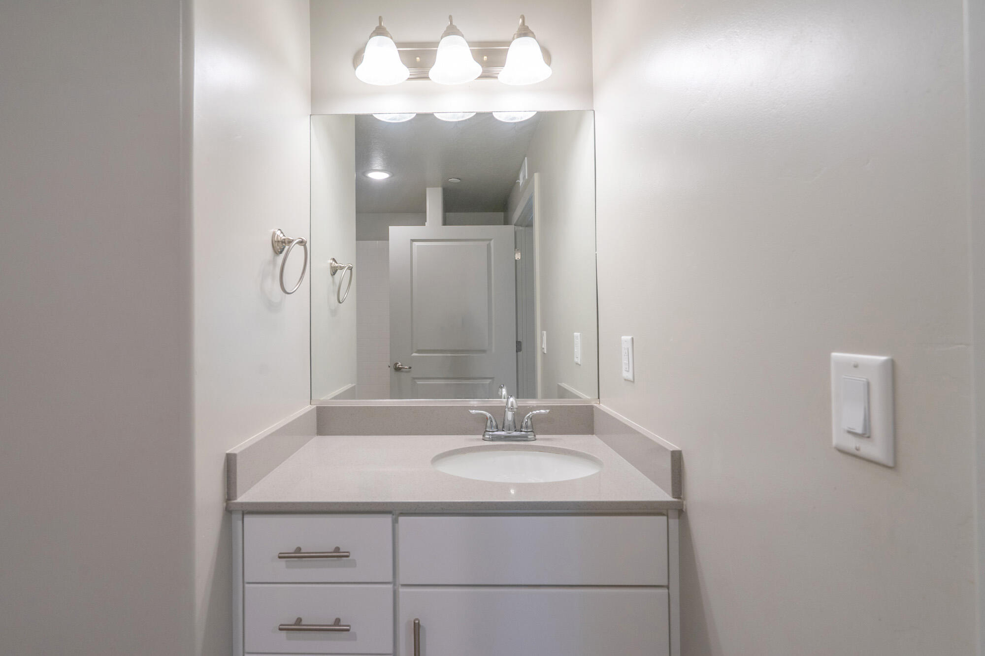 RED VISTA CONDO - Residential